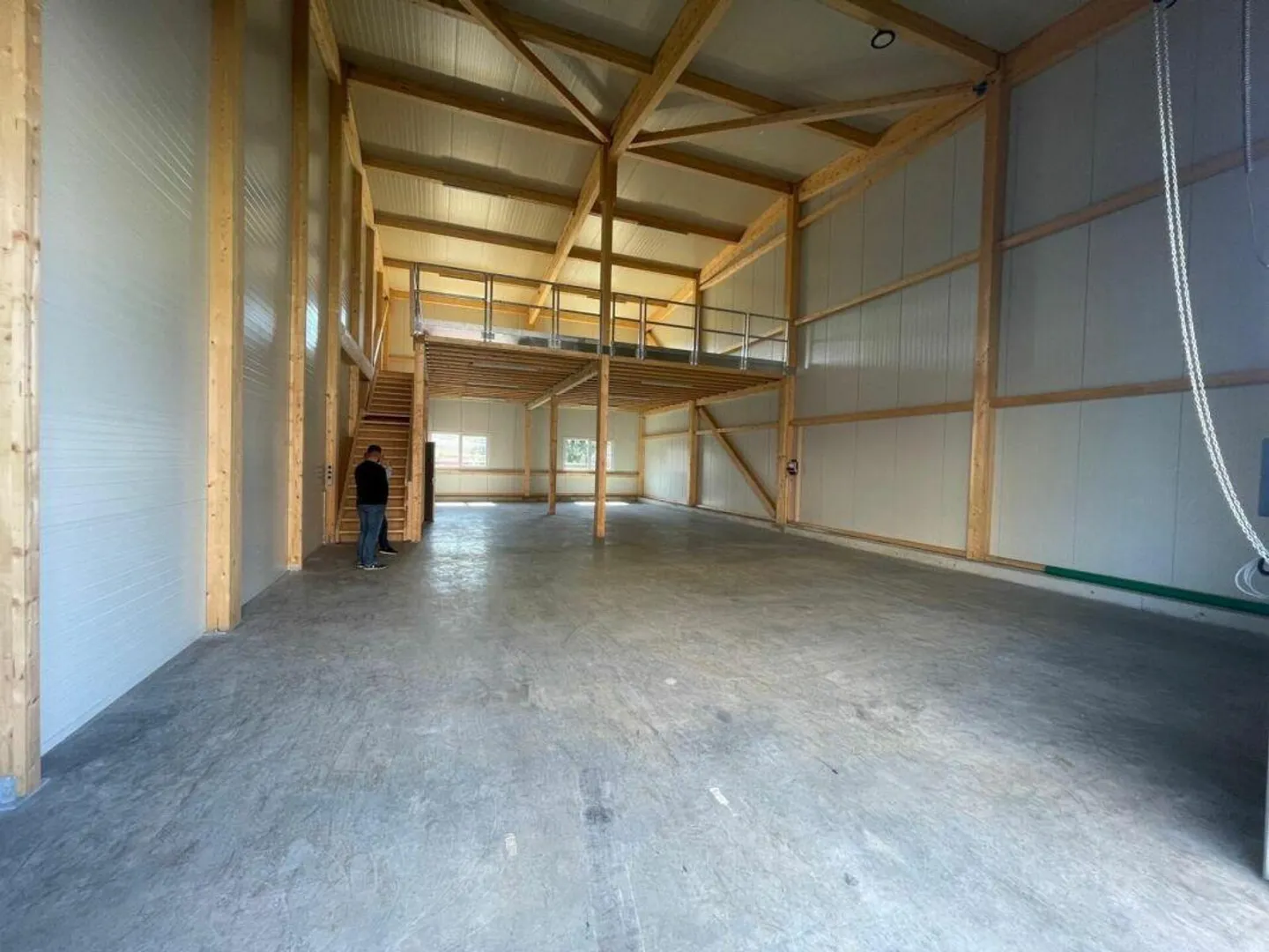 Ampi capannoni commerciali a Sempach Station - Foto 4 di 7