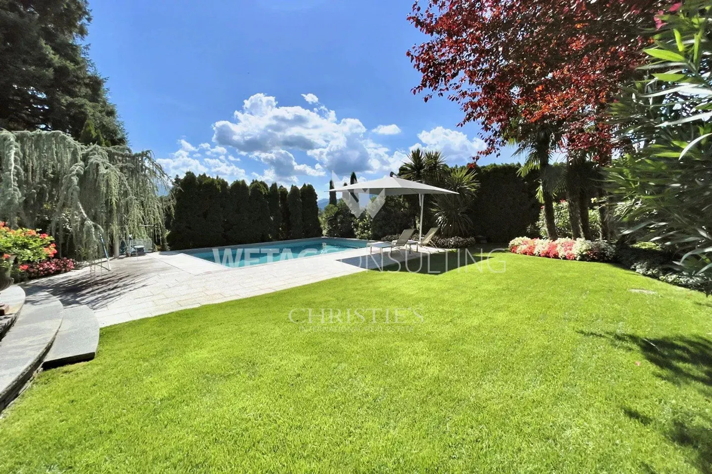 Bella villa con giardino e piscina in vendita a Montagnola - Foto 2 di 12