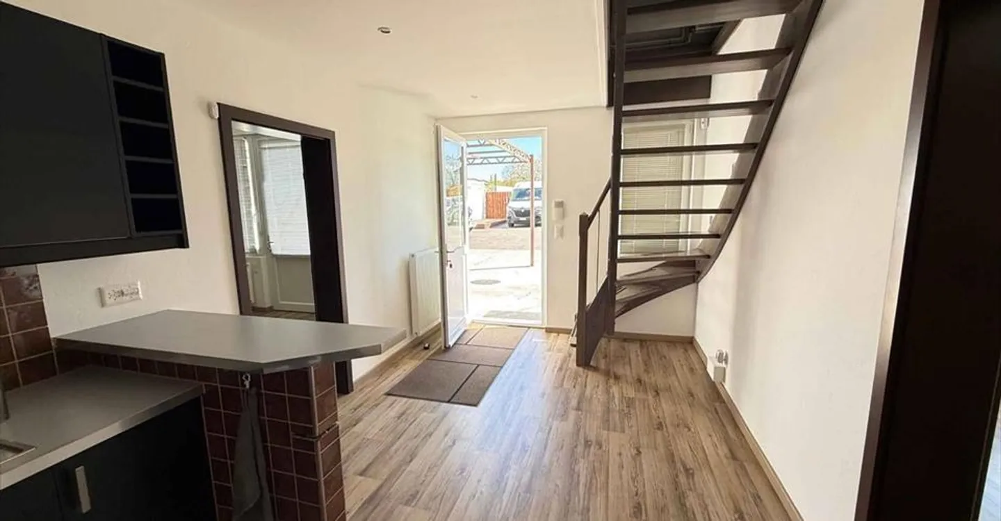 Office space for rent - Photo 11 of 13