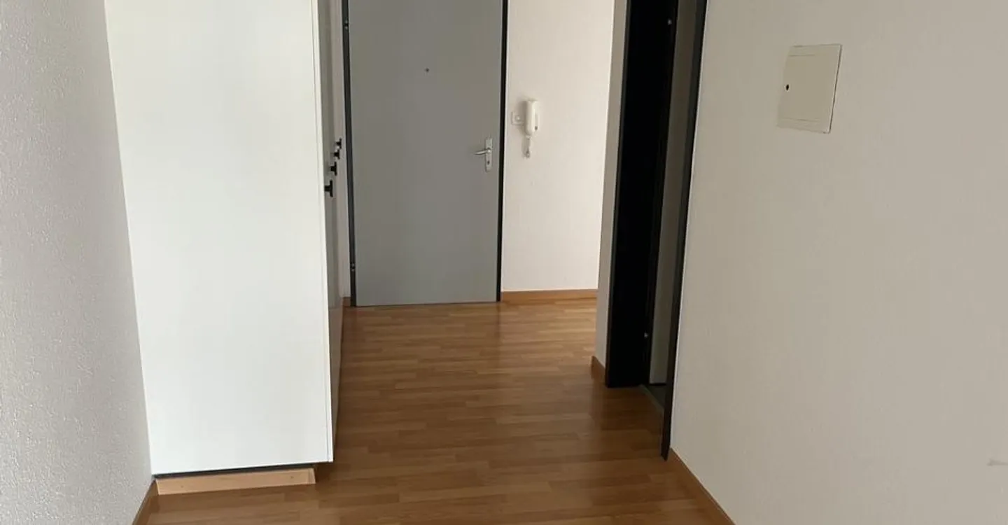 Spacious, family-friendly apartment in a quiet location - Photo 10 of 11