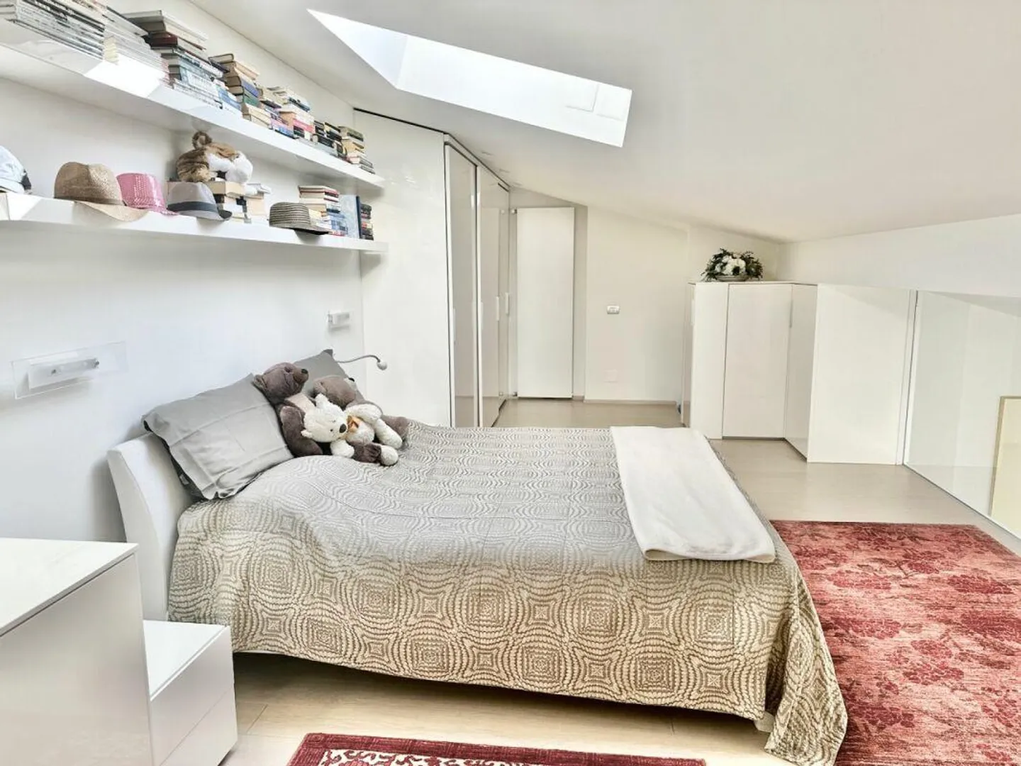 Morcote: Elegante attico anche 2° residenza con vista sul lago di Lugano, 2,5 locali - Foto 11 di 12