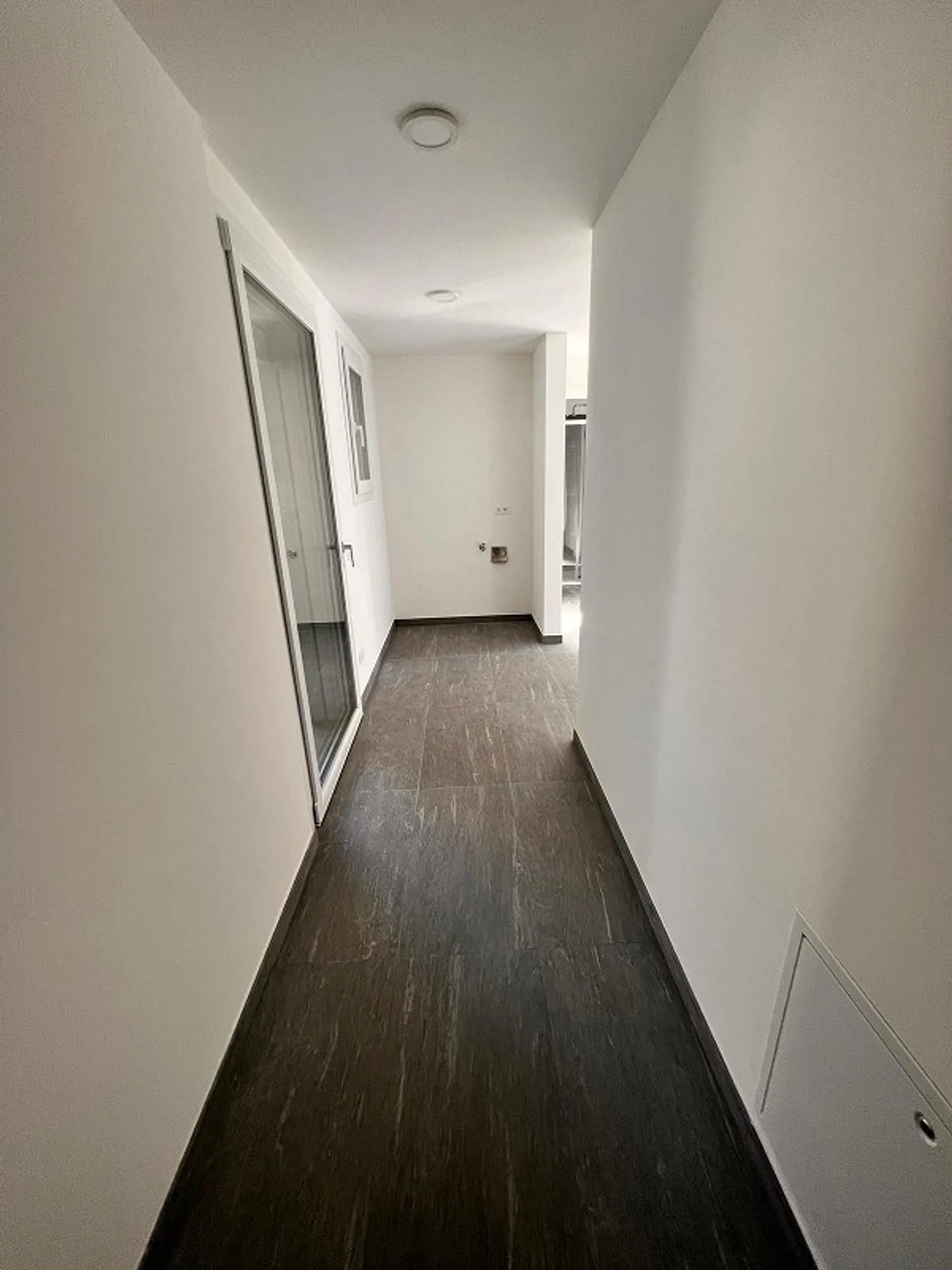 Bel appartement avec terrasse dans un emplacement stratégique - Photo 4 sur 11