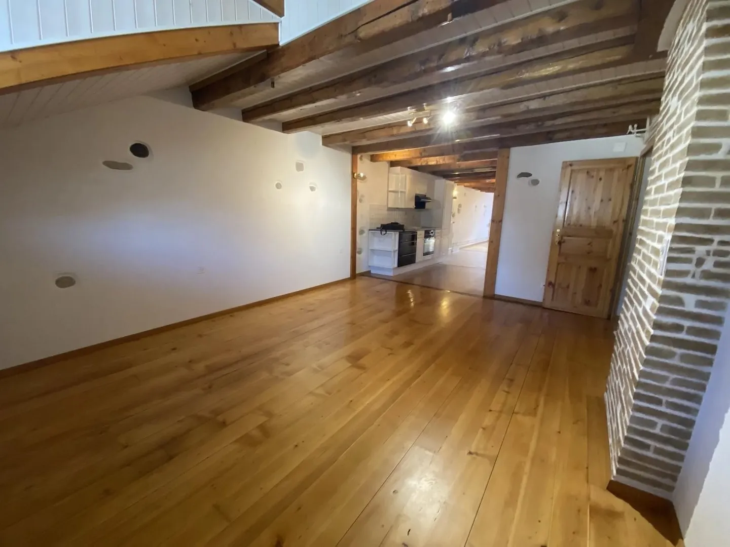 3,5-Zimmer-Wohnung (ca. 90 m2) im 3. Stock - Foto 3 von 11