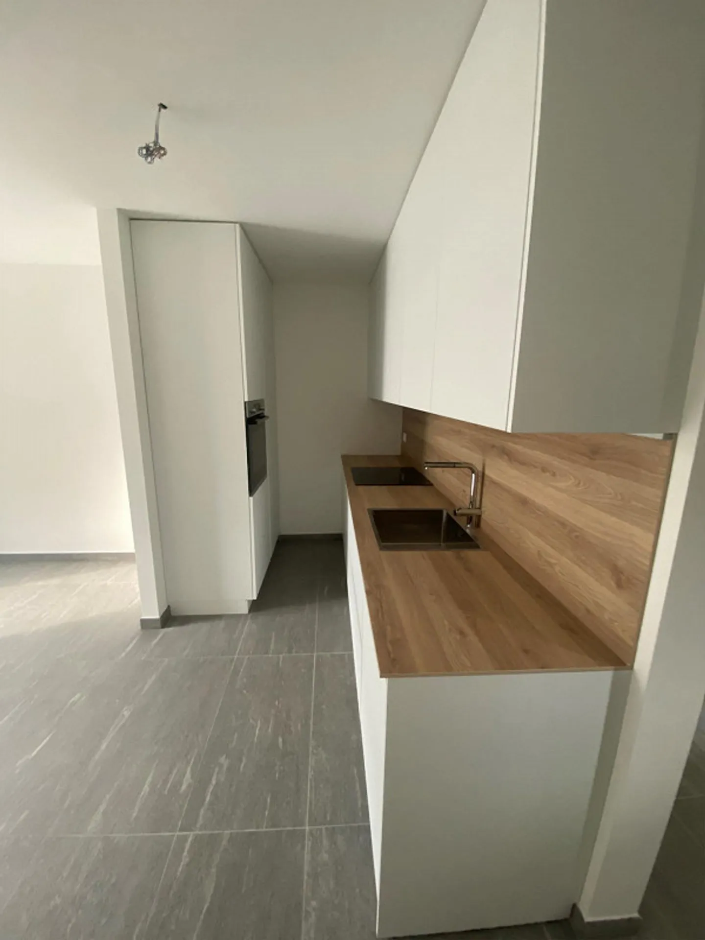 Bel appartement avec terrasse dans un emplacement stratégique - Photo 6 sur 11