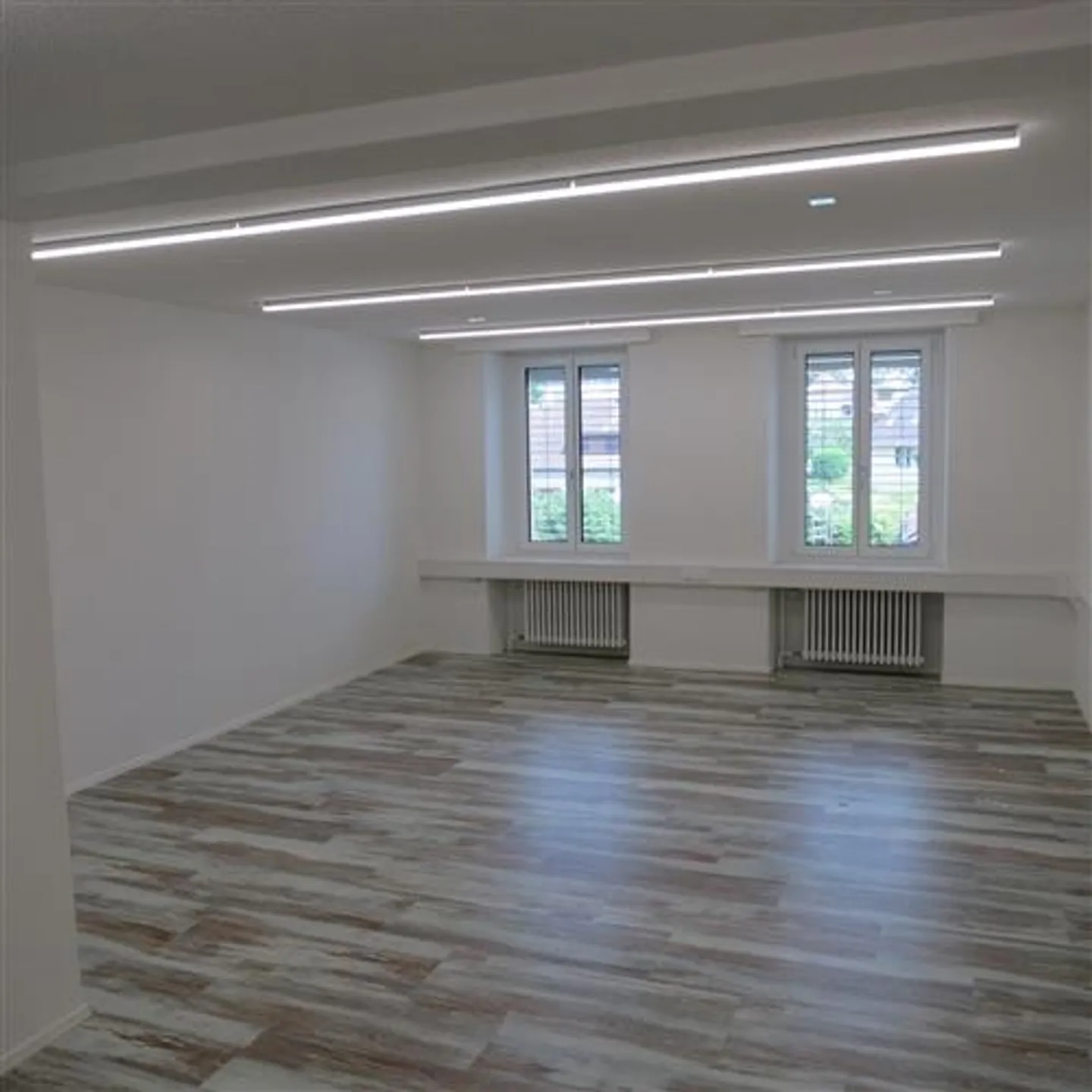 Office space for rent - Photo 5 of 5