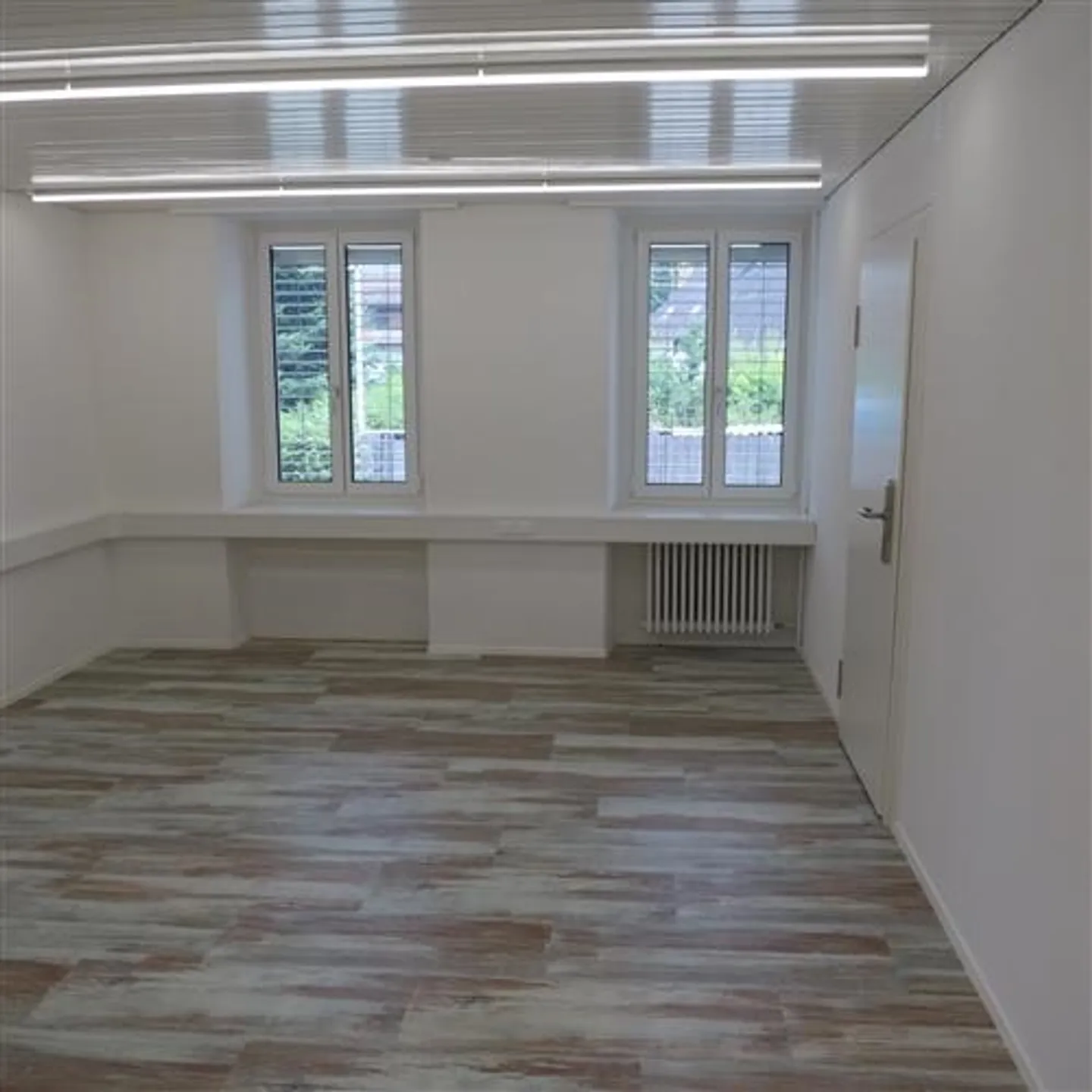 Office space for rent - Photo 2 of 5