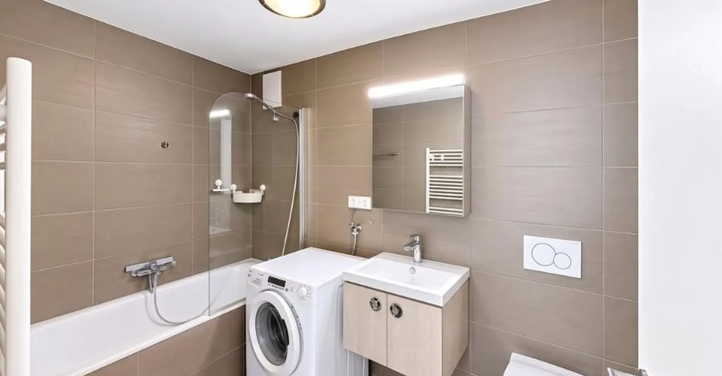 In Vevey, the pleasure of living with greenery on the horizon - Photo 7 of 10