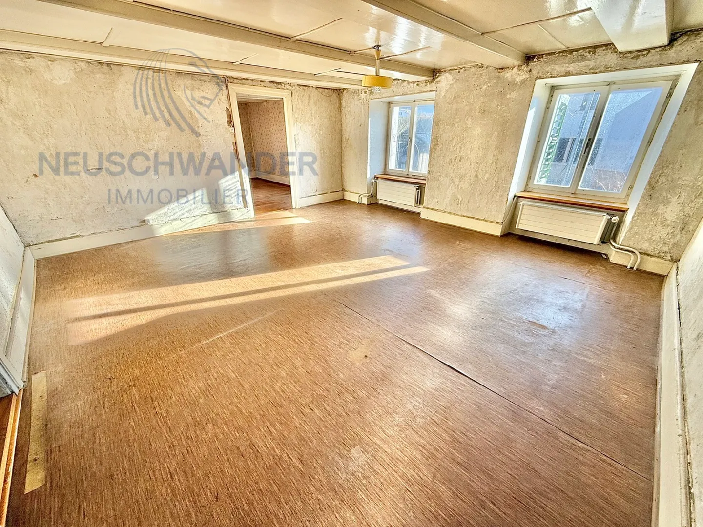 Gebäude mit hohem Renovierungspotenzial und ideal gelegen - Foto 18 von 28