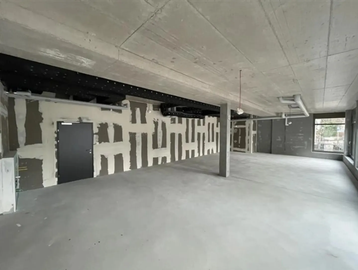 Versatile Commercial Space - Photo 3 of 4