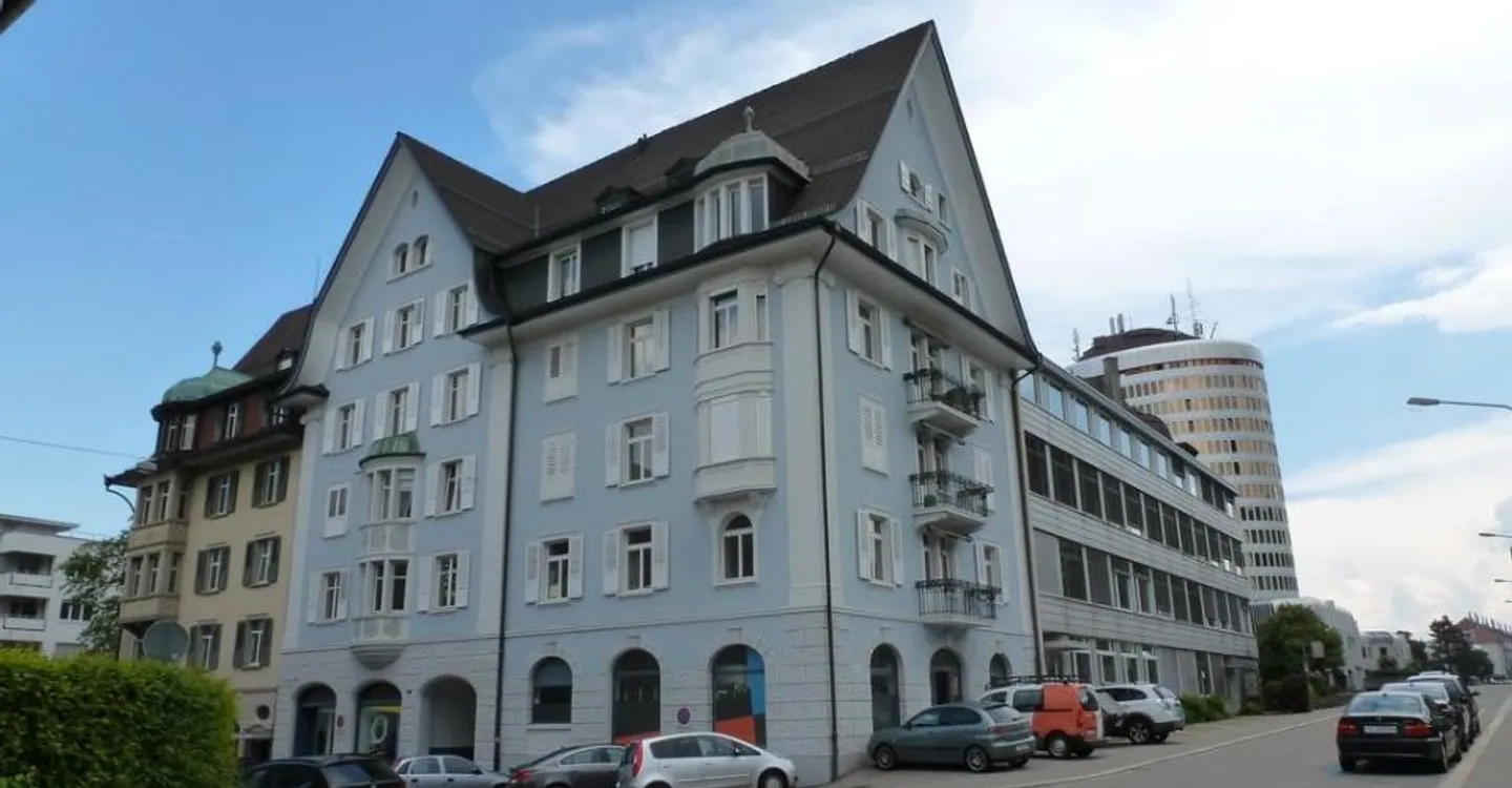 Spacious Apartment with Style - near Cantonal Hospital - Photo 1 of 8