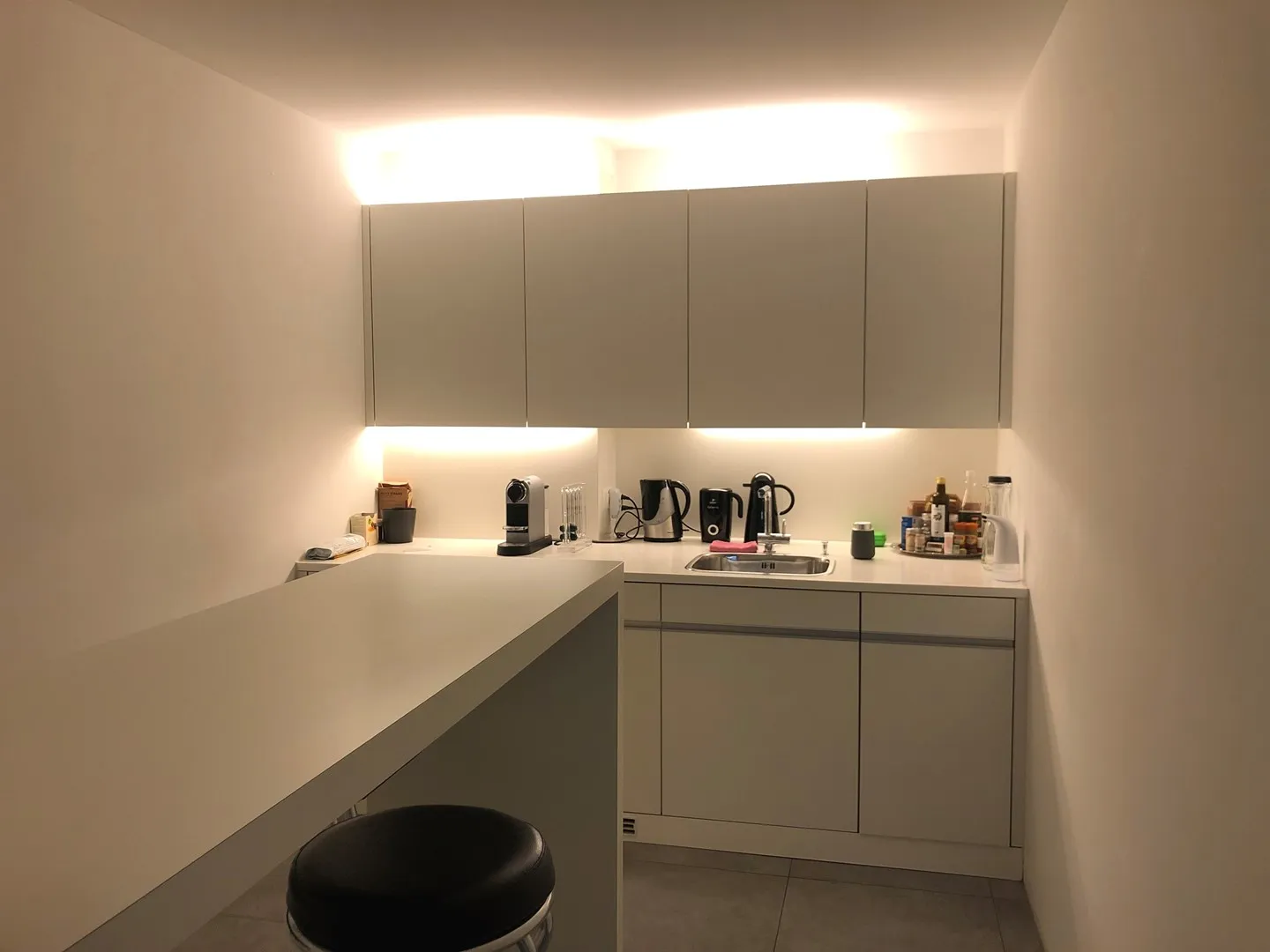 Spazio ufficio ampliato in una posizione attraente - Foto 7 di 9
