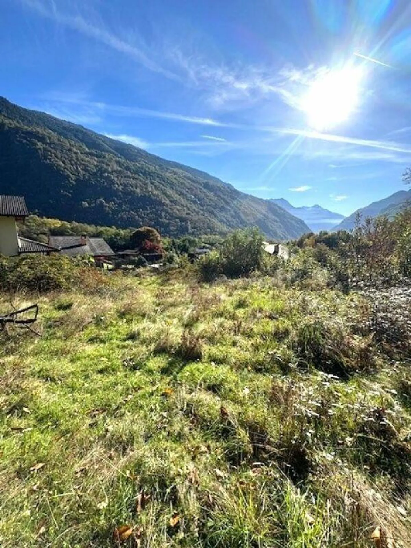 Prächtiges Baugrundstück im Grünen - Foto 2 von 5