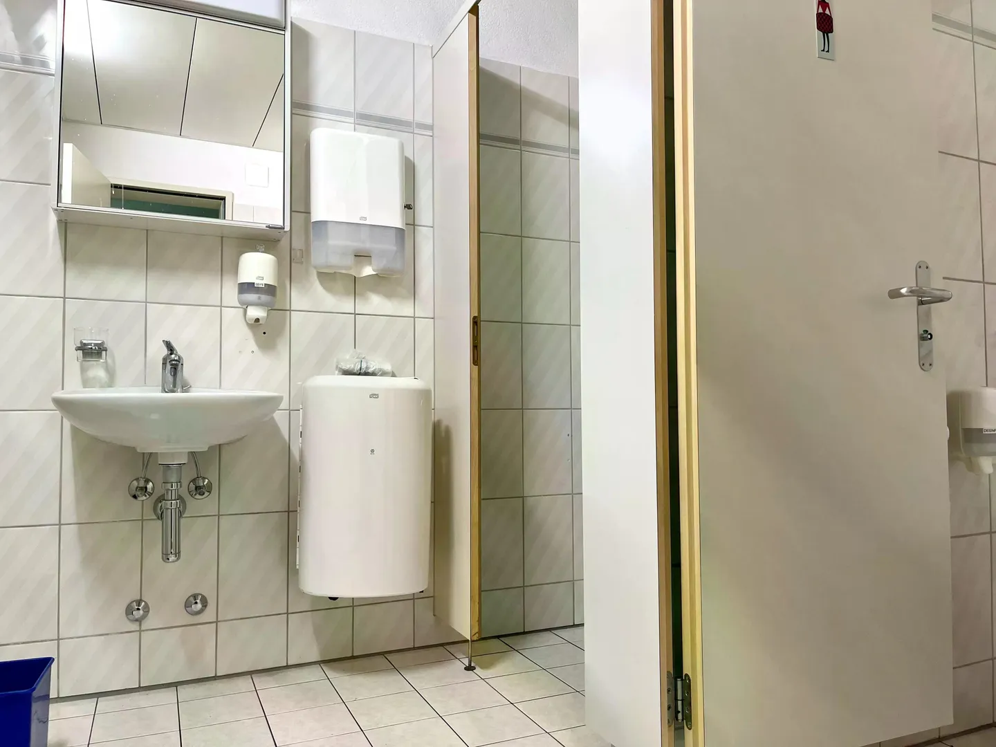 212 m² office space with window front for rent in Aarau - Photo 10 of 11