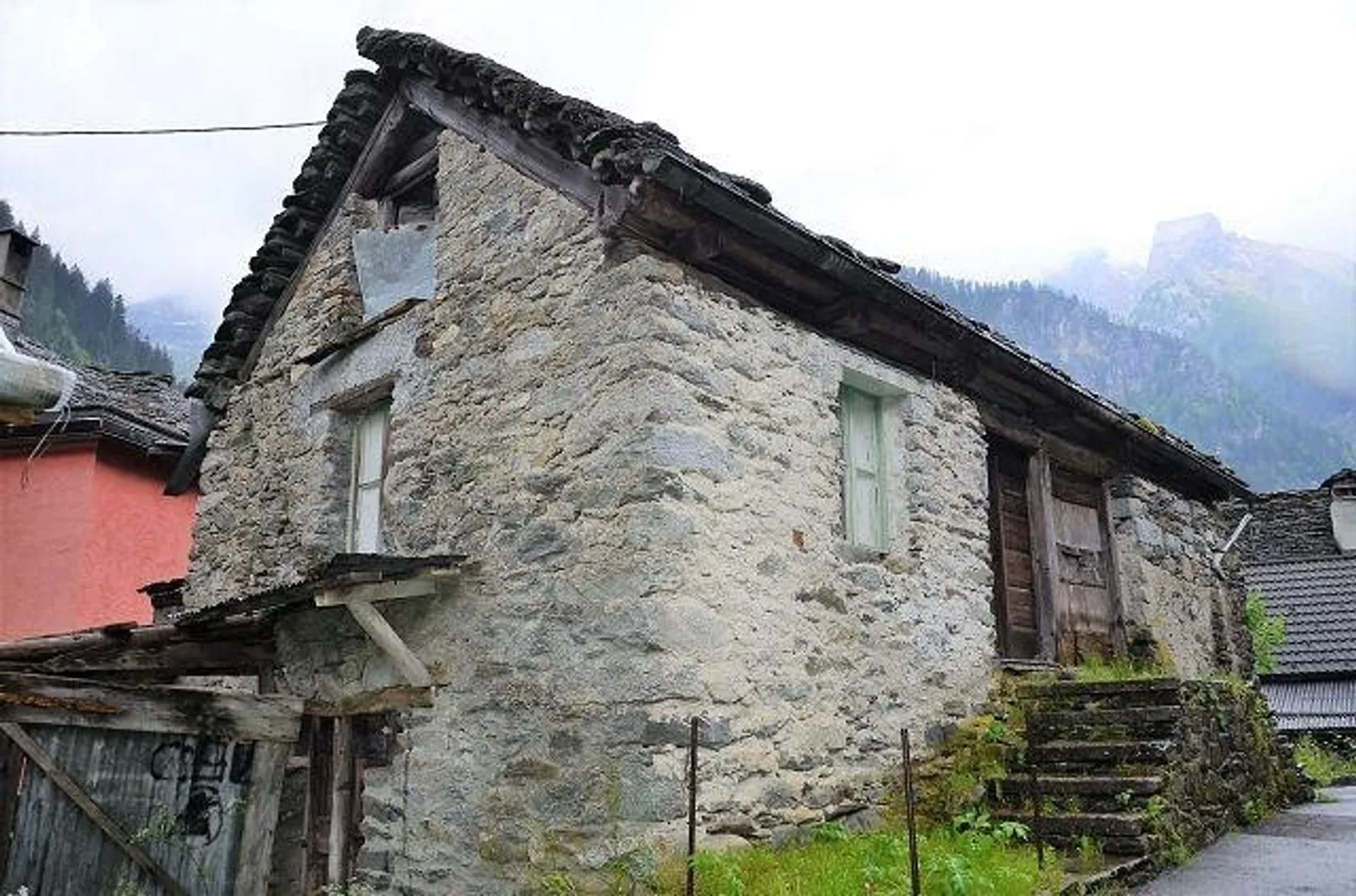 Incantevole Rifugio Rustico a Lavizzara - Foto 5 di 13