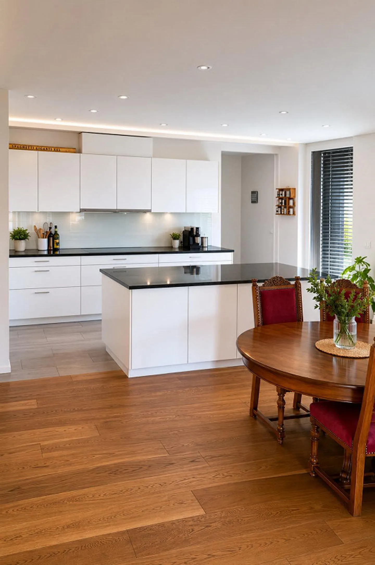 Grosse 4.5 Zimmer Maisonette-Wohnung Nachmieter gesucht - Photo 3 sur 15
