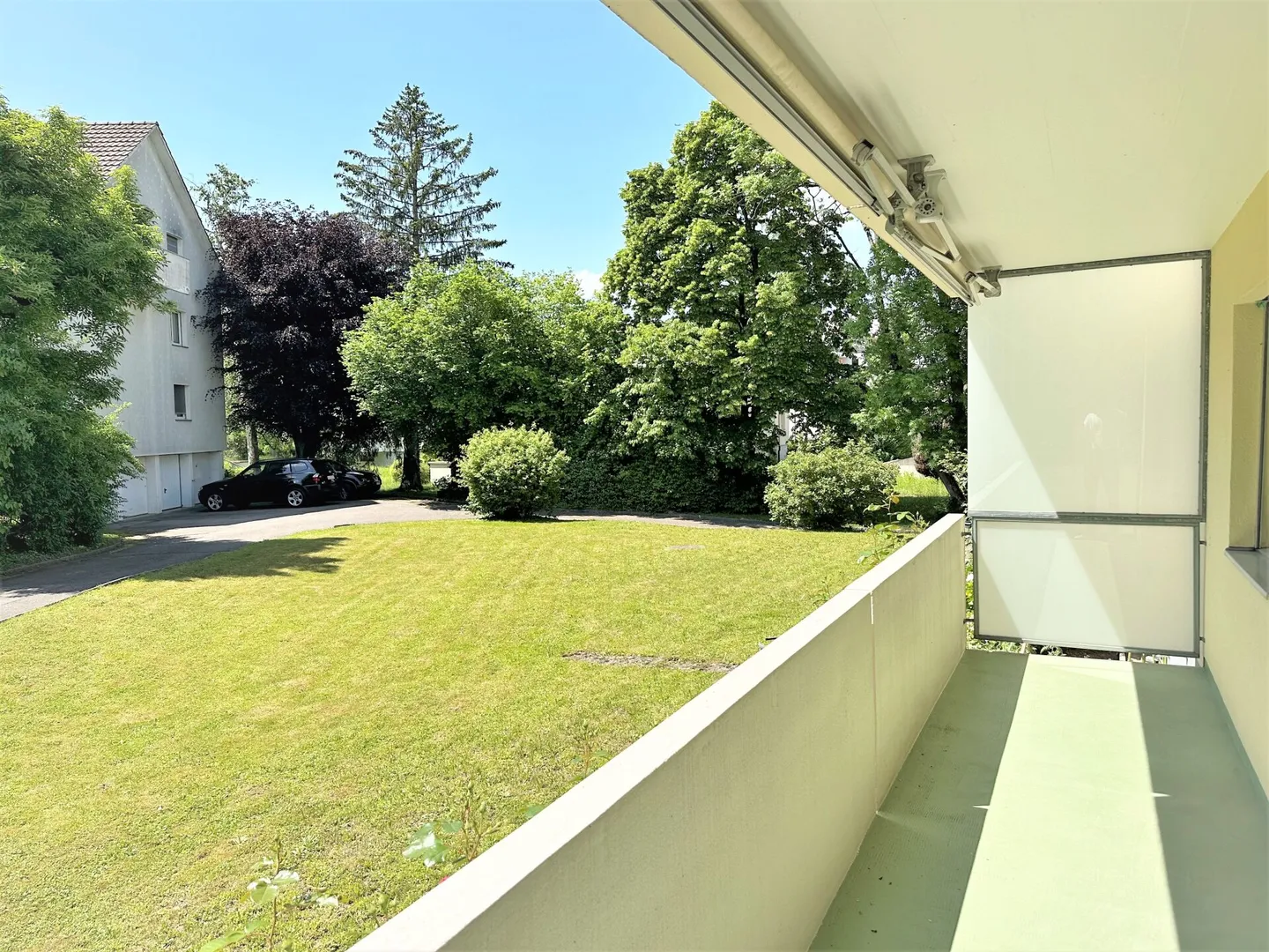 Renovation-Needed 4 Room Apartment - Photo 9 of 13