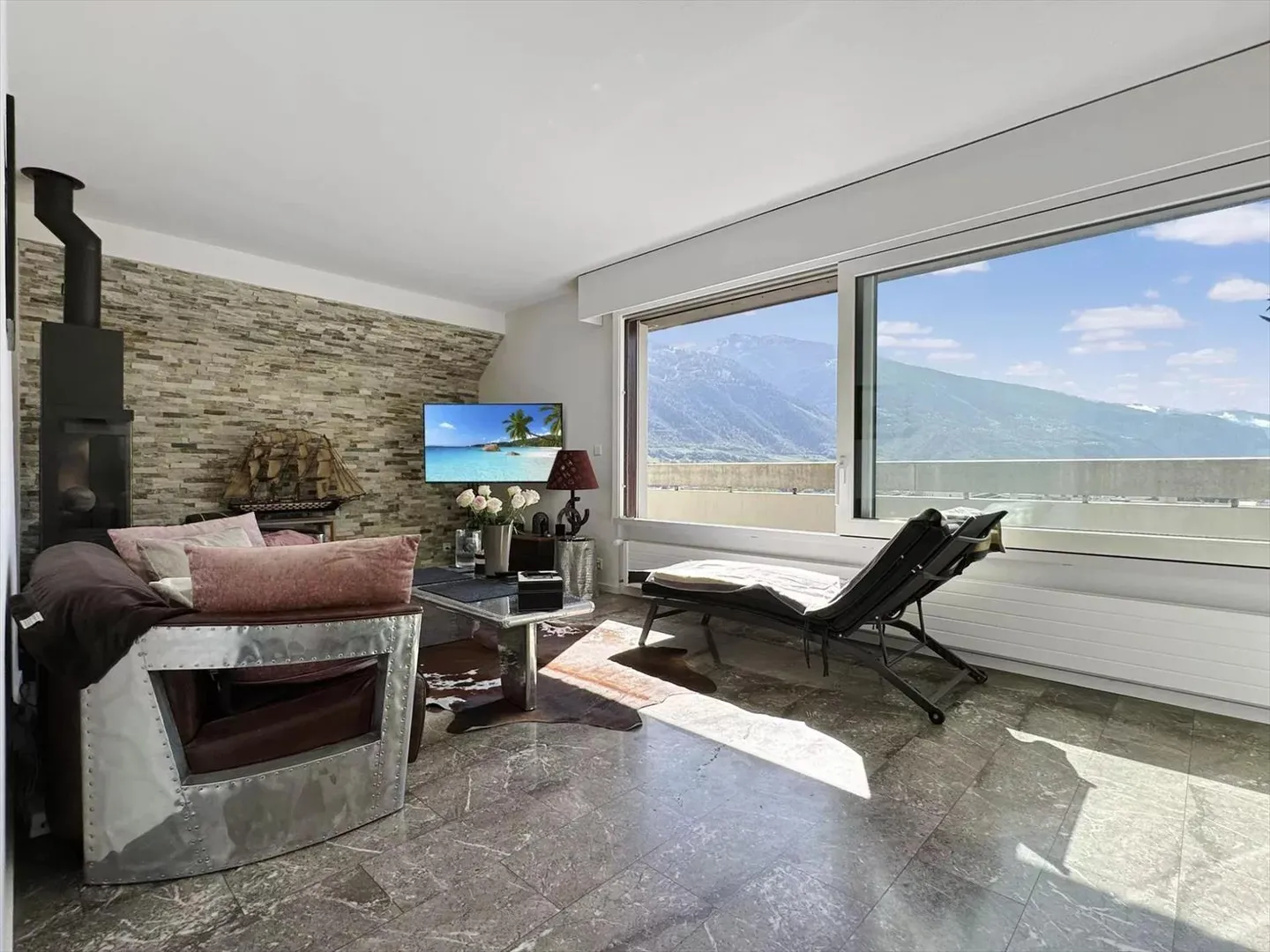 Prächtiges und prachtvolles Penthouse, ideal gelegen - Foto 5 von 10