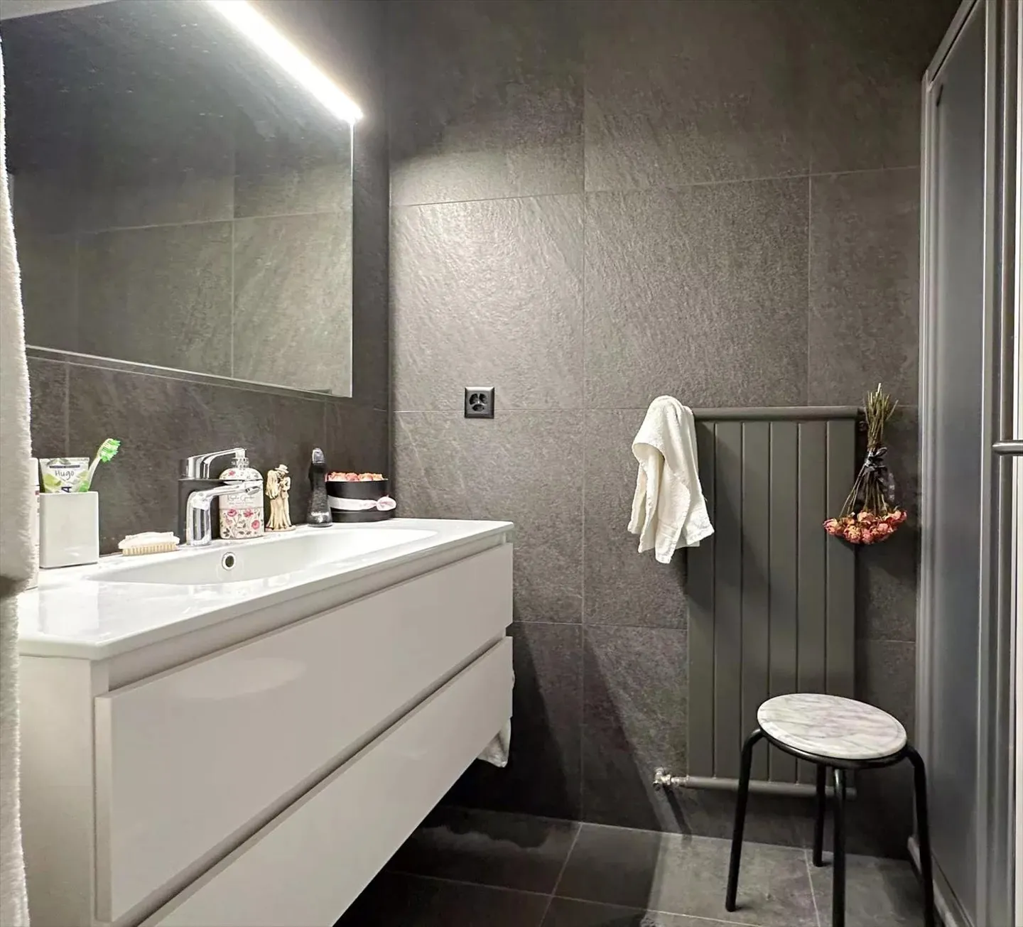 Prächtiges und prachtvolles Penthouse, ideal gelegen - Foto 8 von 10