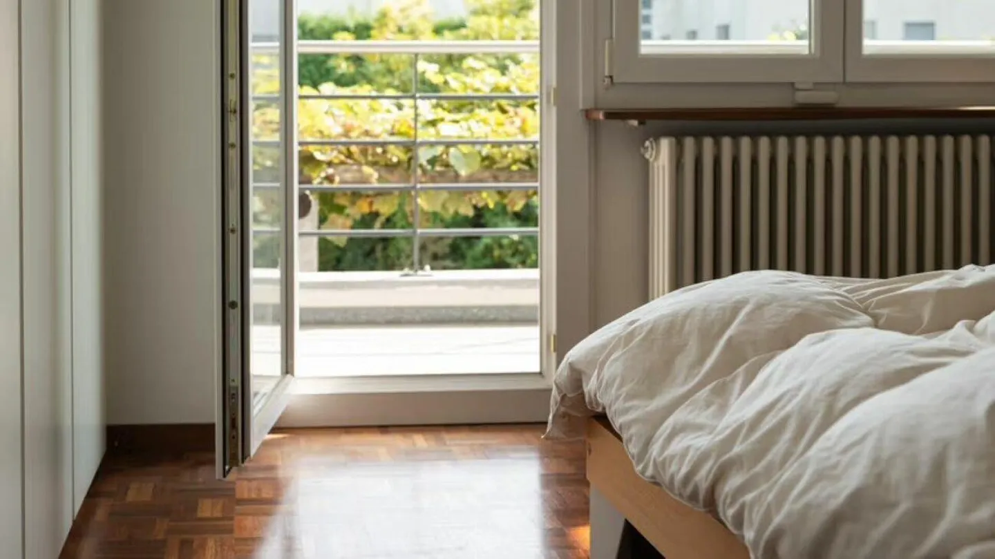 Stunning two-family house with pool - Sementina - Photo 15 of 28