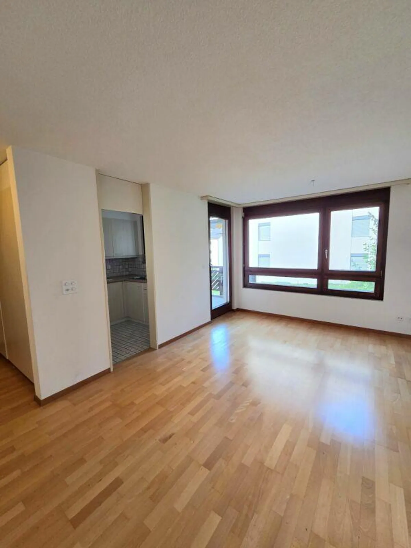 Luminoso appartamento di 2½ stanze a Buchrain - Foto 1 di 6