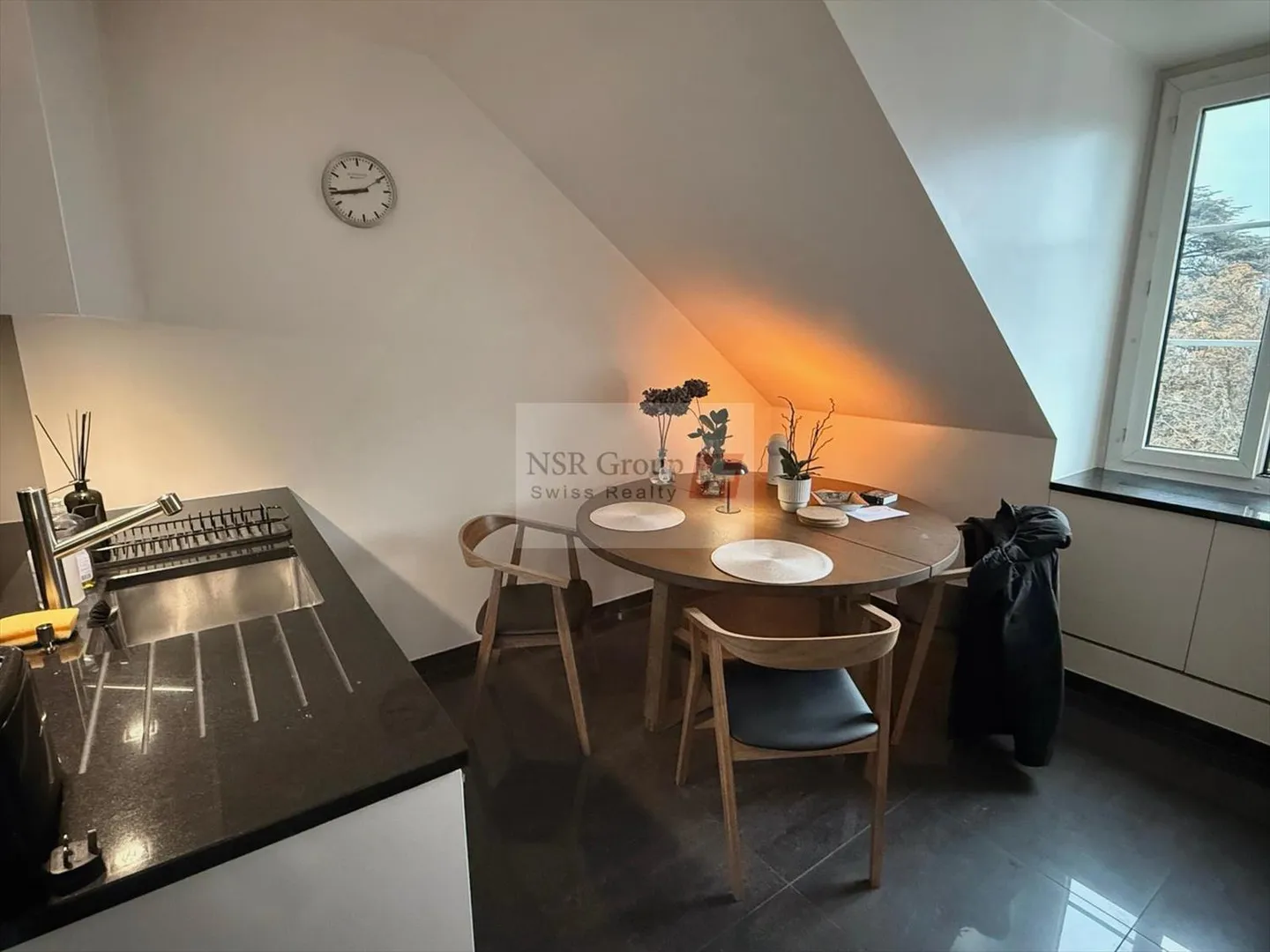 Charmant 2,5 pièces rénové au coeur de la vieille ville - Photo 4 sur 5