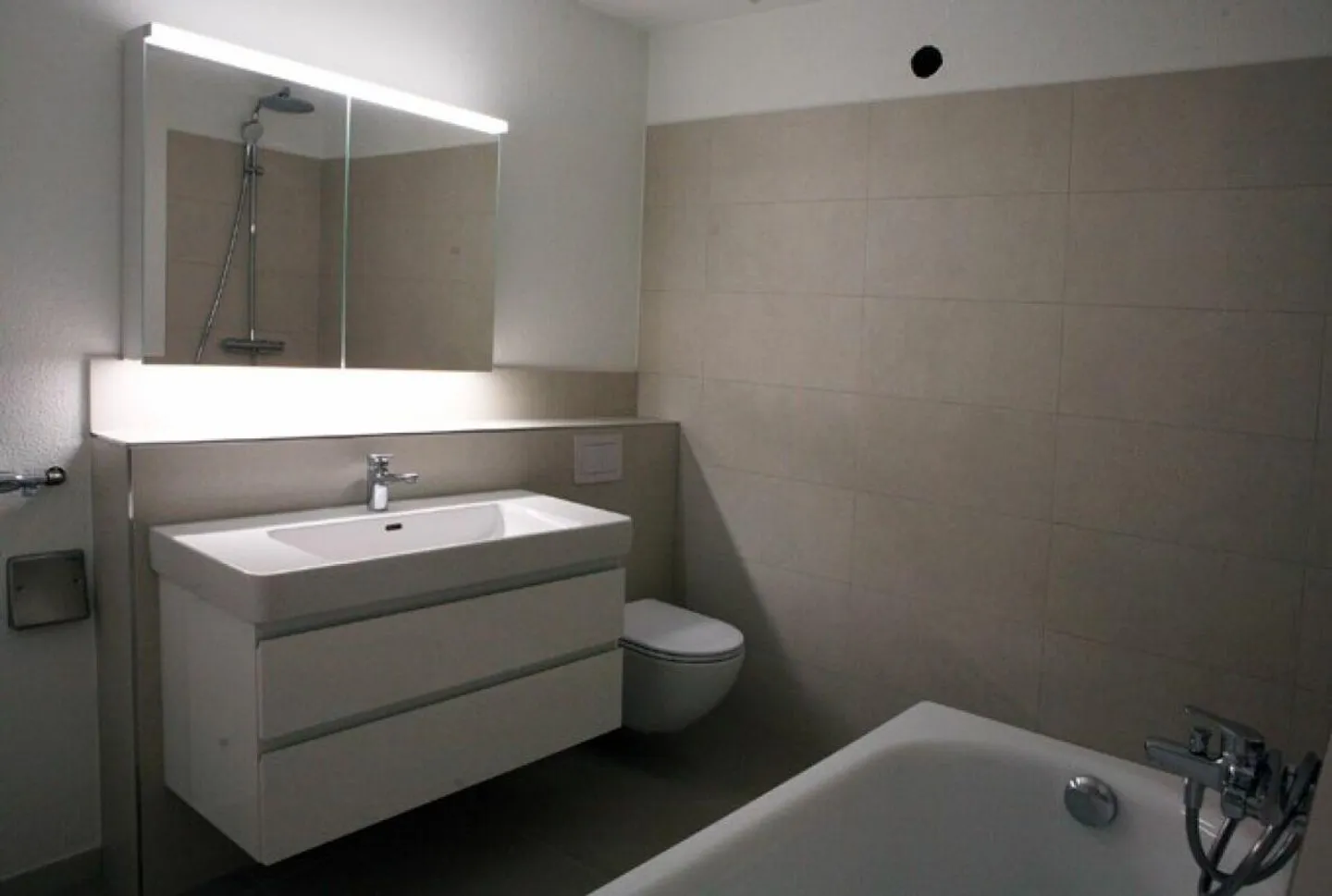 Stylish apartment in the center of Buchs - Photo 4 of 8