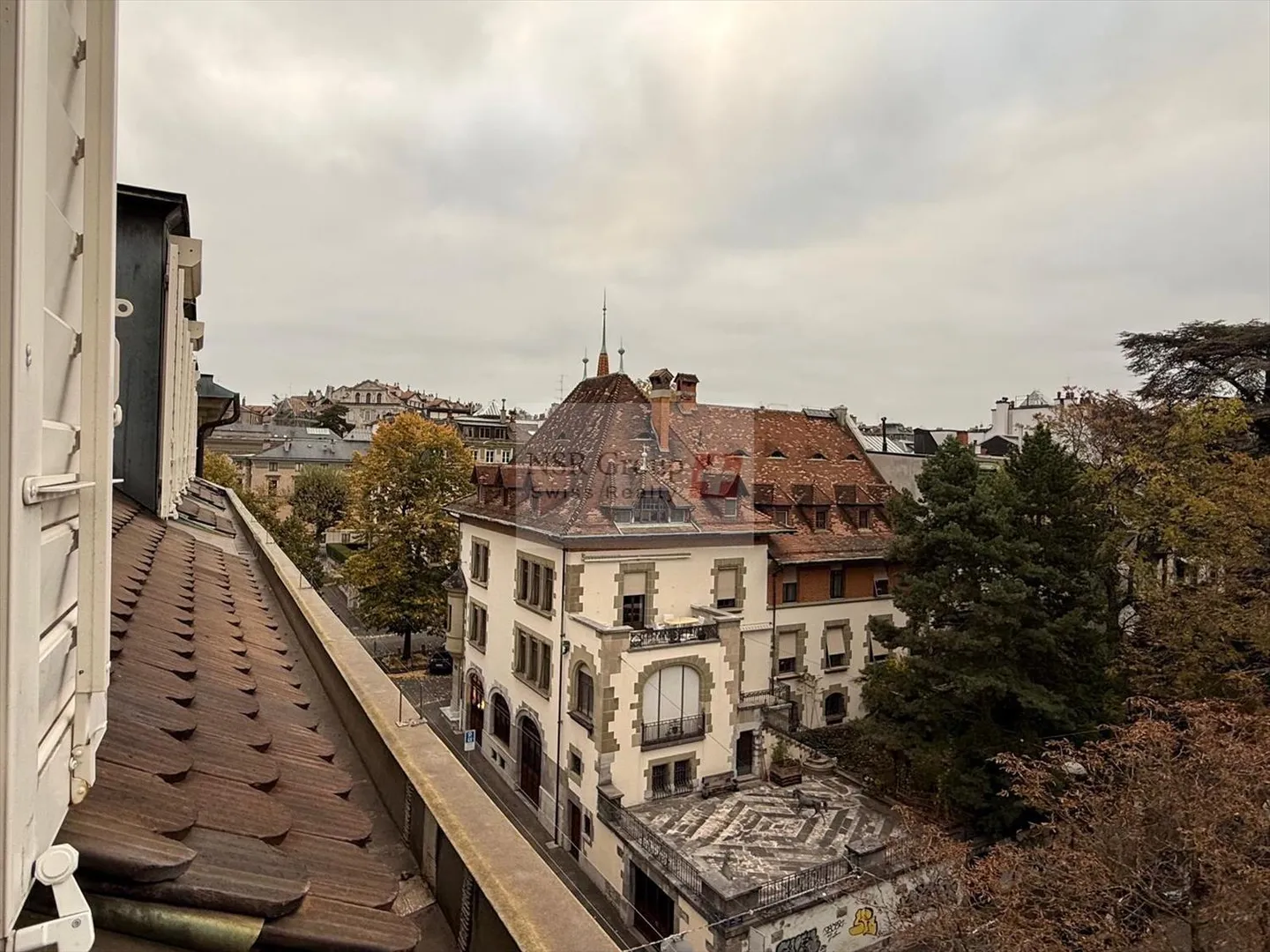 Charmant 2,5 pièces rénové au coeur de la vieille ville - Photo 1 sur 5