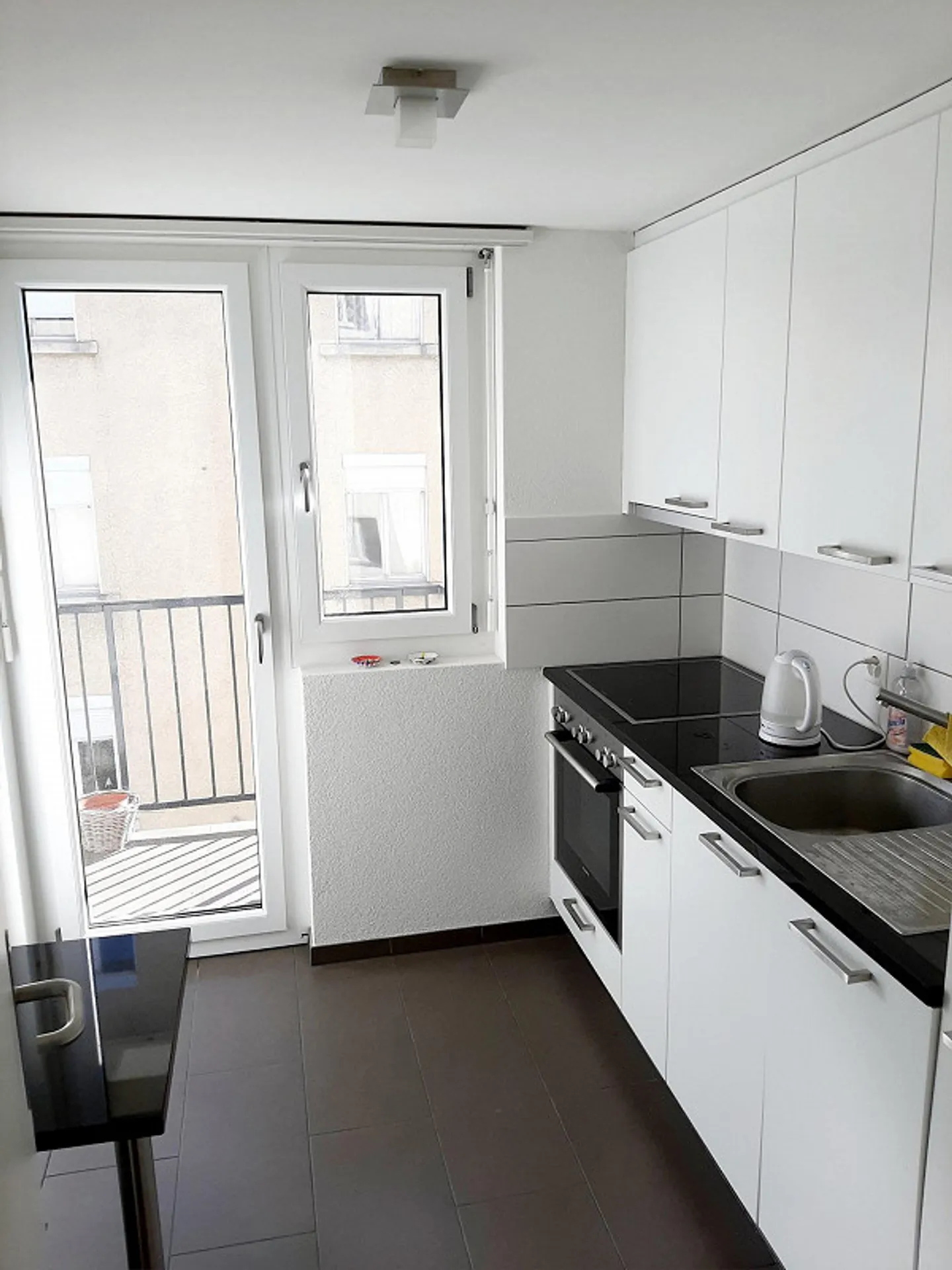Modern 2.5-room apartment in a central location (unfurnished) - Photo 6 of 10