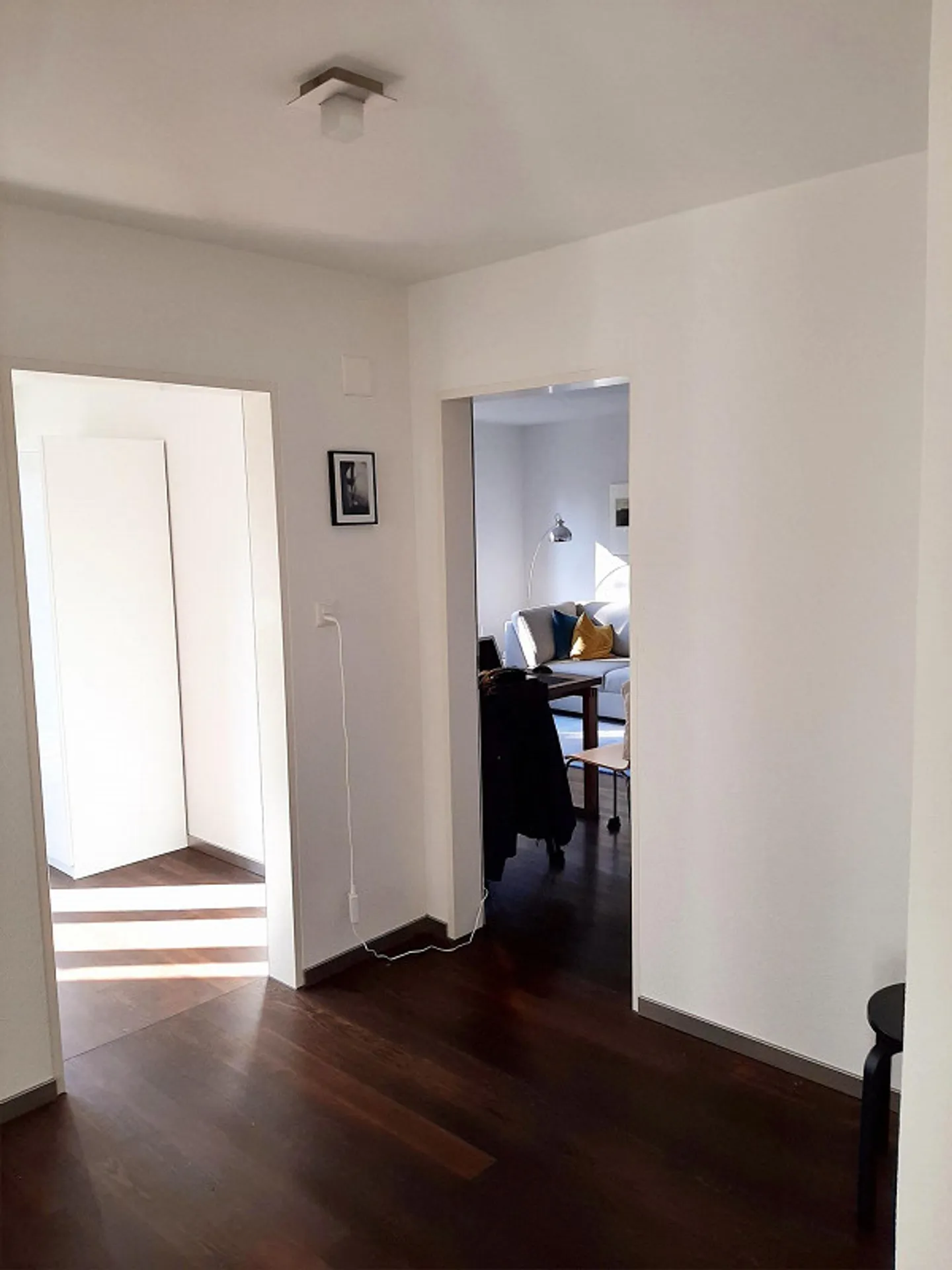 Modern 2.5-room apartment in a central location (unfurnished) - Photo 9 of 10