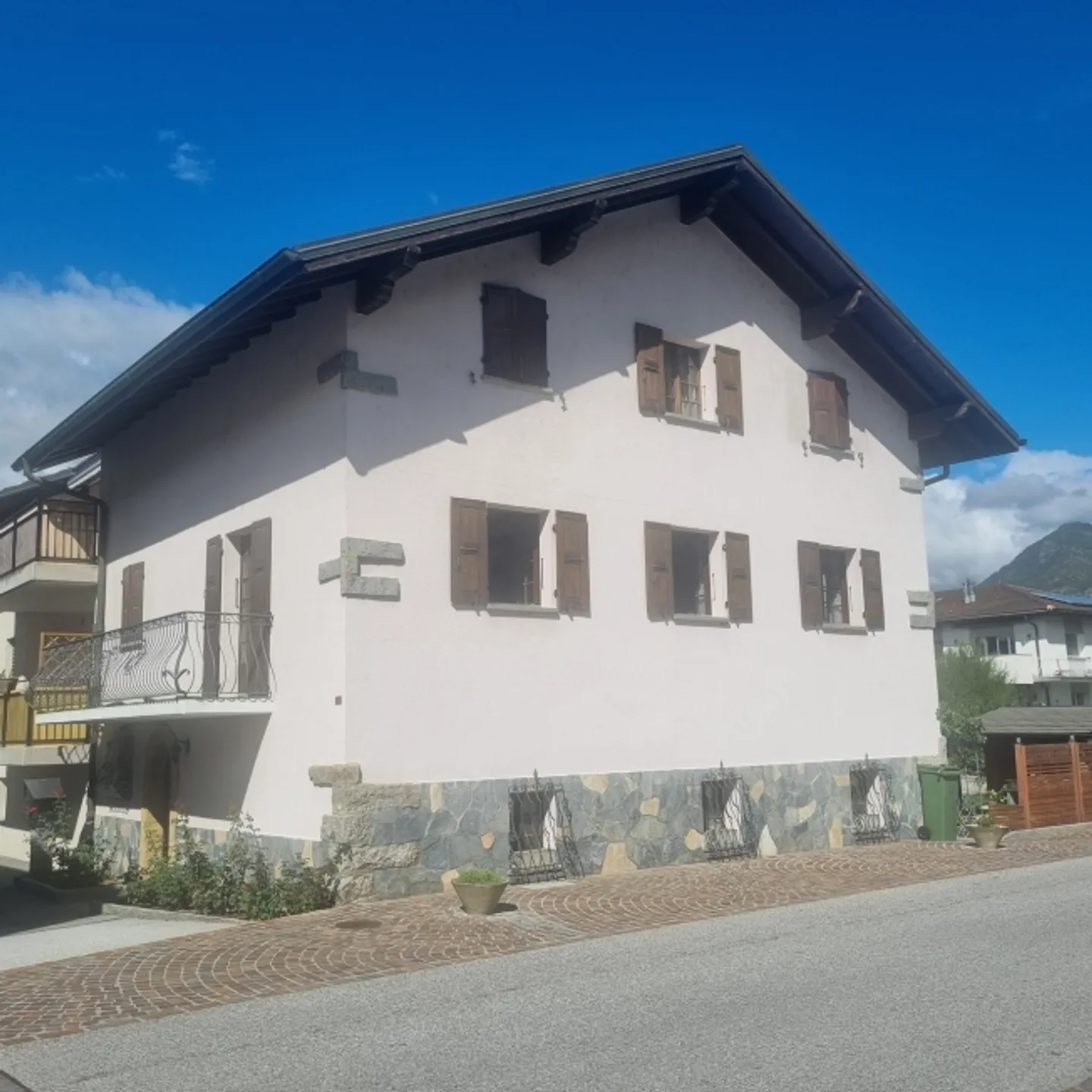 Einfamilienhaus kaufen - Foto 2 von 10