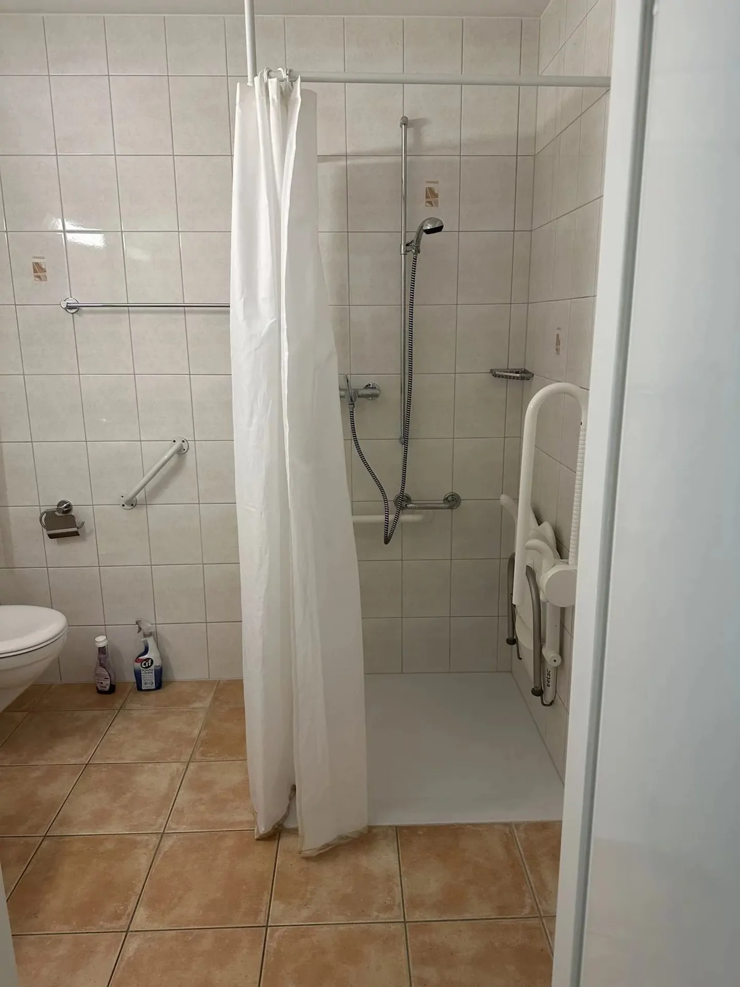 Subsidized Ground Floor Apartment - Photo 8 of 11
