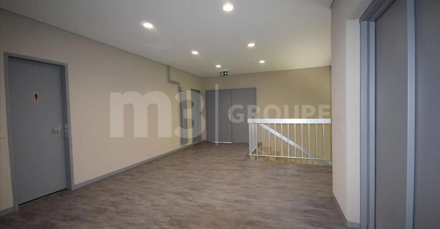 Spazio ufficio in affitto - Foto 5 di 8