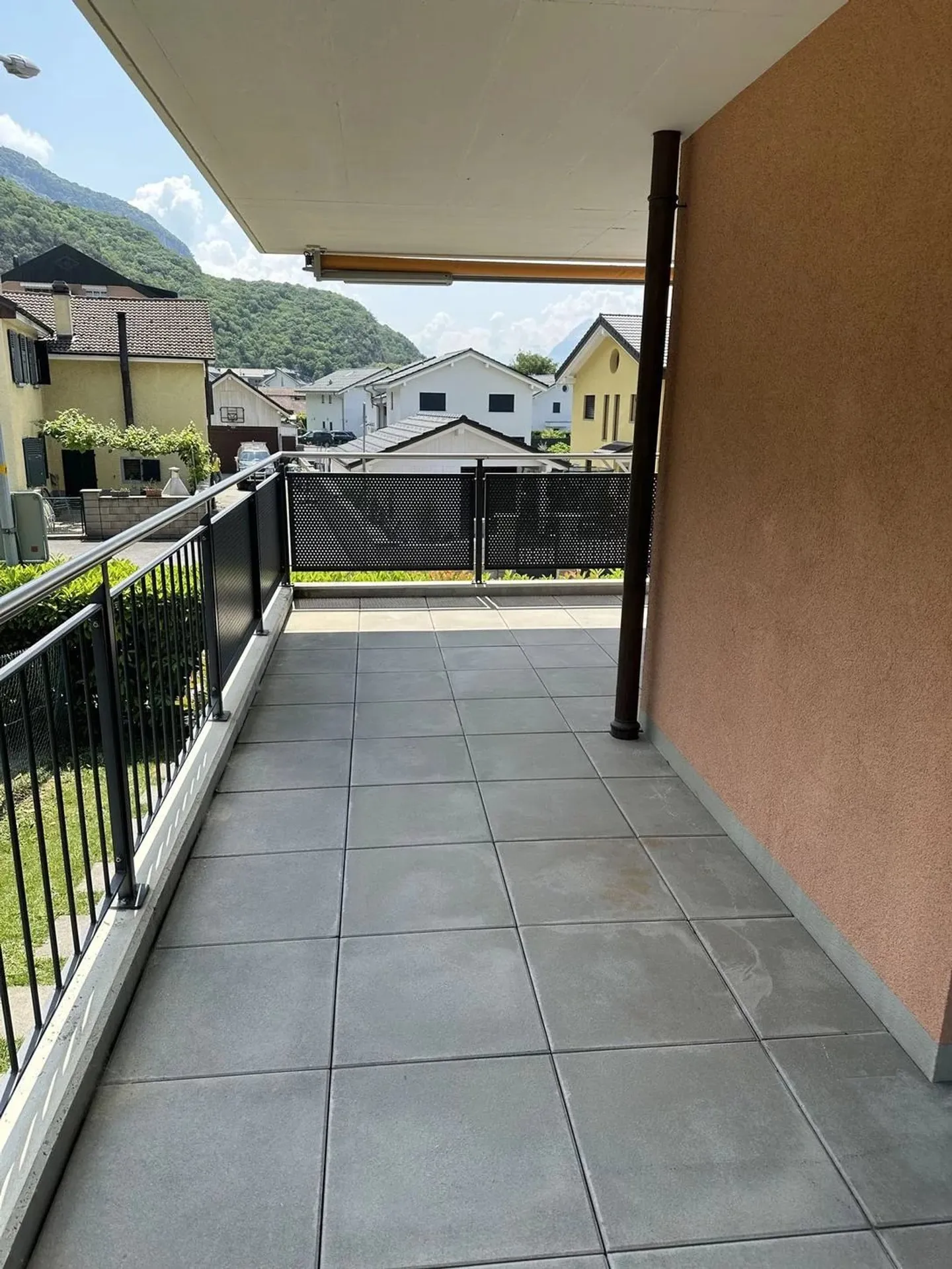 Subsidized Ground Floor Apartment - Photo 9 of 11