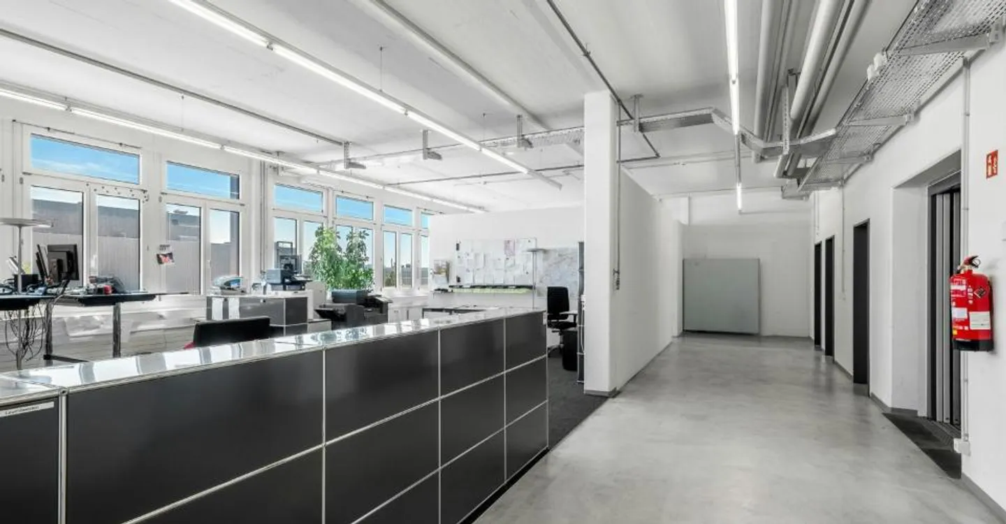 Bureau ou espace commercial à partir de 350 m² dans la zone Althard - Photo 3 sur 5