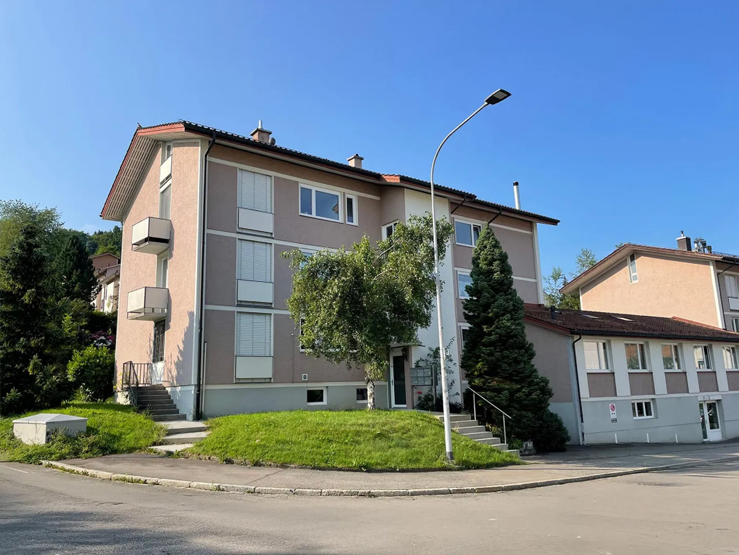 piccolo ma bello - appartamento ristrutturato - balcone soleggiato e area salotto - Foto 1 di 10