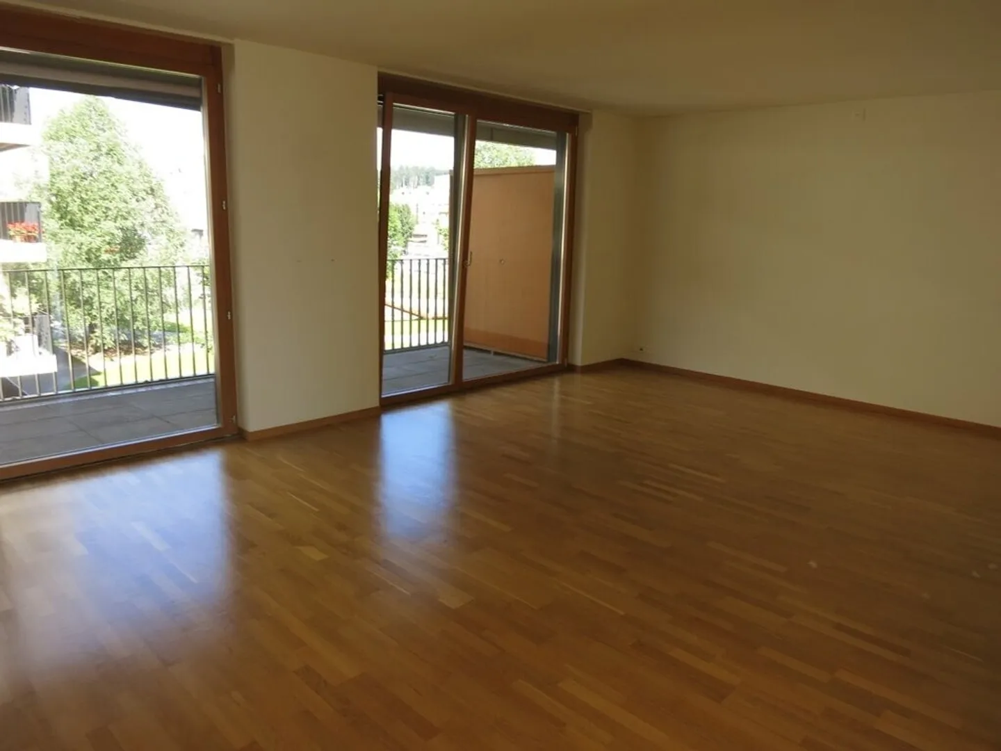 Moderne Stadtwohnung im Zentrum von Biel - Foto 2 von 8