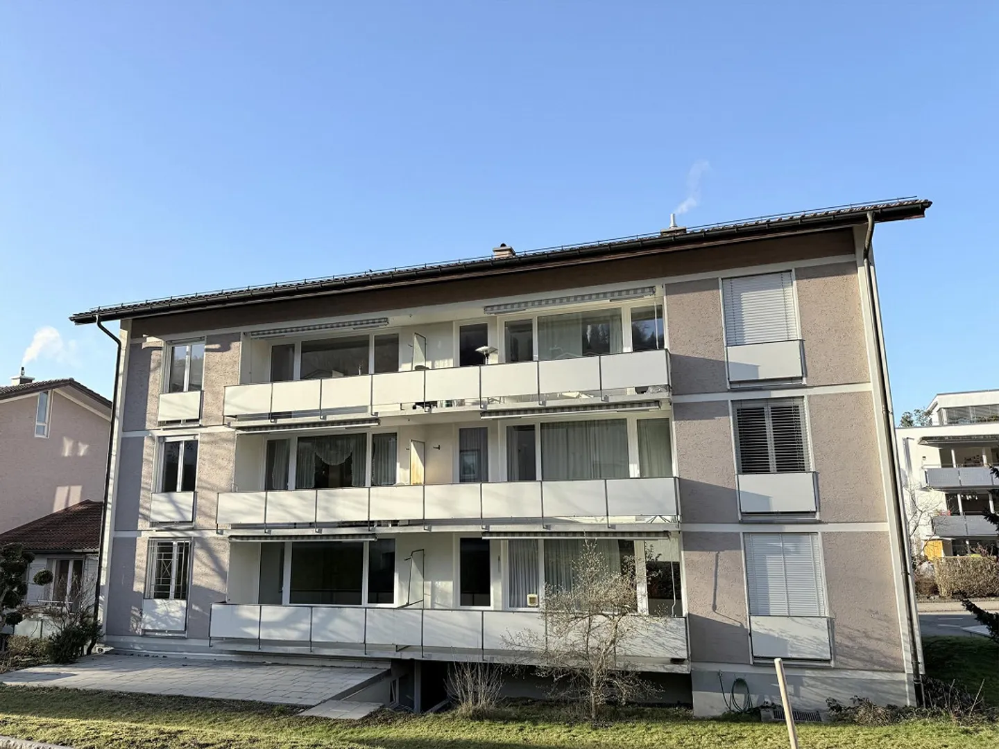 piccolo ma bello - appartamento ristrutturato - balcone soleggiato e area salotto - Foto 9 di 10