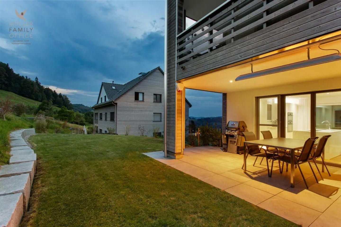 Living like in a single-family home - Exclusive 4 1/2 room garden apartment... - Photo 4 of 13