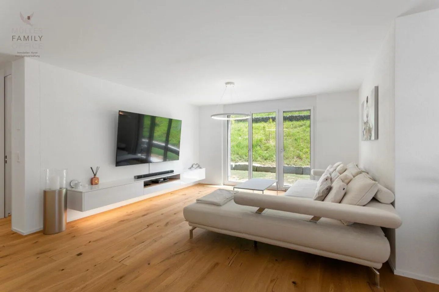 Living like in a single-family home - Exclusive 4 1/2 room garden apartment... - Photo 7 of 13