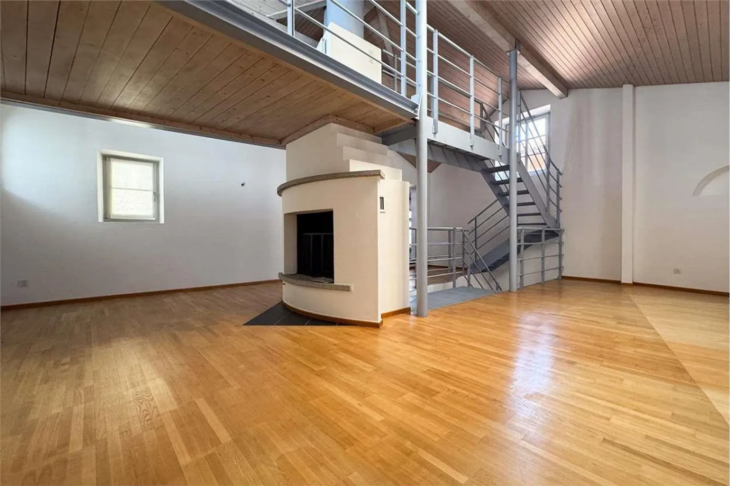 Duplex affascinante nel cuore del centro di Melide - Foto 3 di 11