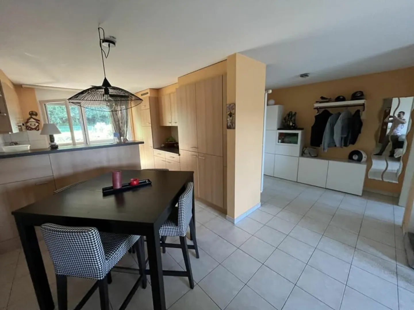 IN EINER PRÄCHTIGEN GRÜNEN UMGEBUNG MIT EINEM PRIVATEN GARTEN - Foto 8 von 13