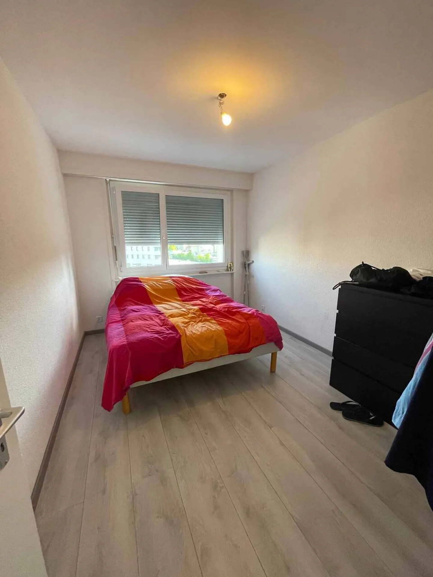 Beautiful 3.5 room apartment on the 4th floor - CHAVANNES-RENENS - Photo 8 of 10