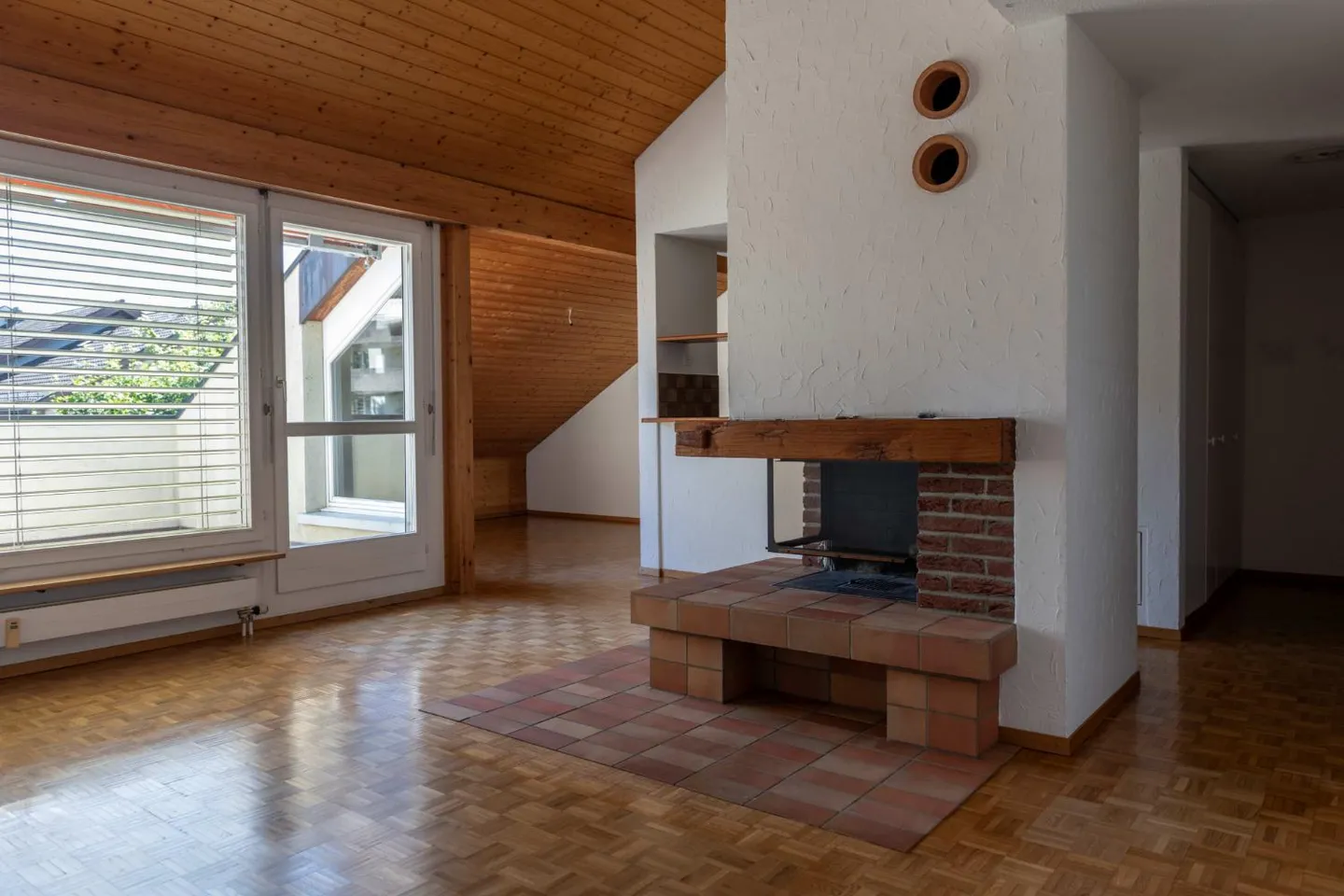 1 mois gratuit - bel et confortable appartement mansardé - Photo 1 sur 5