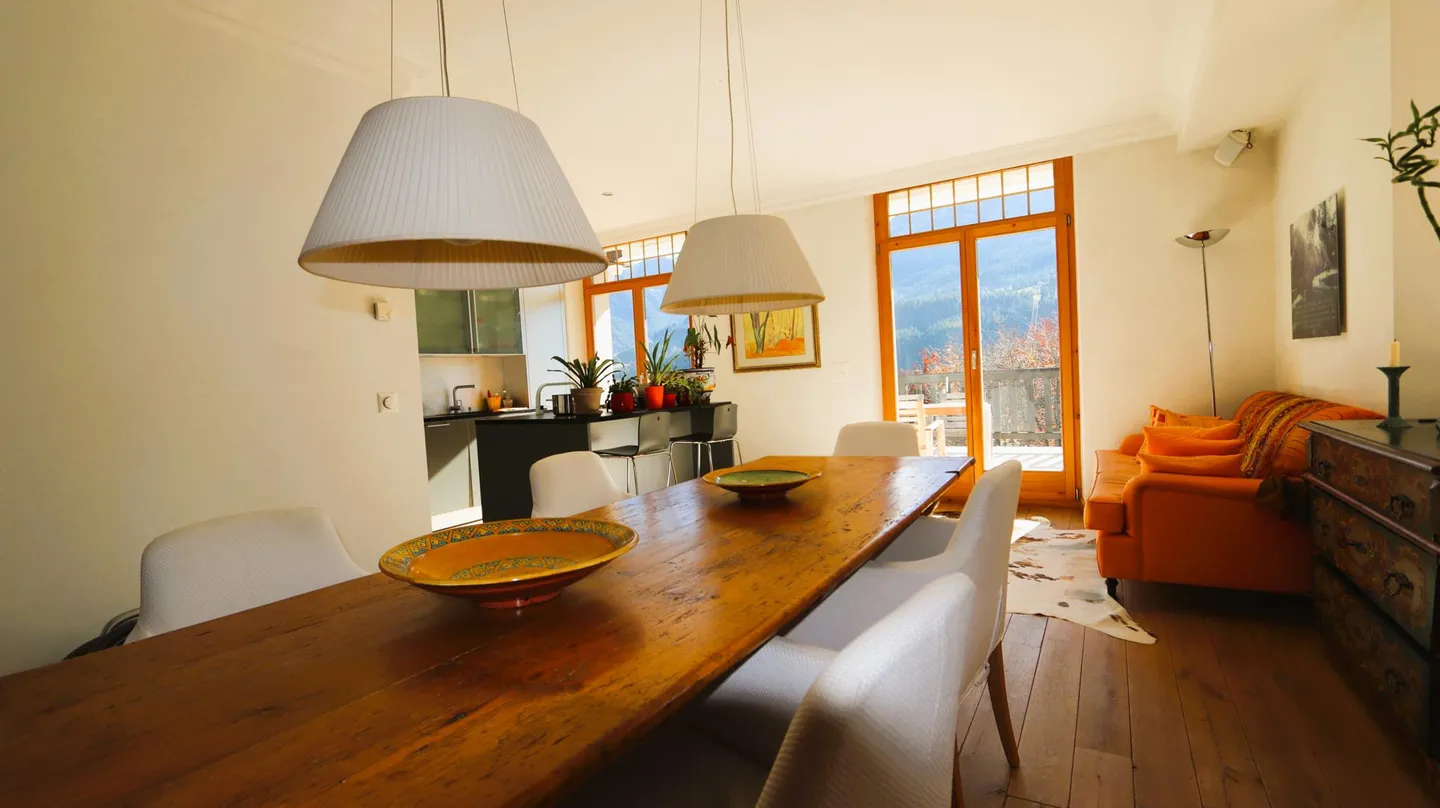 Stunning Apartment with Alpine Views - Photo 6 of 19