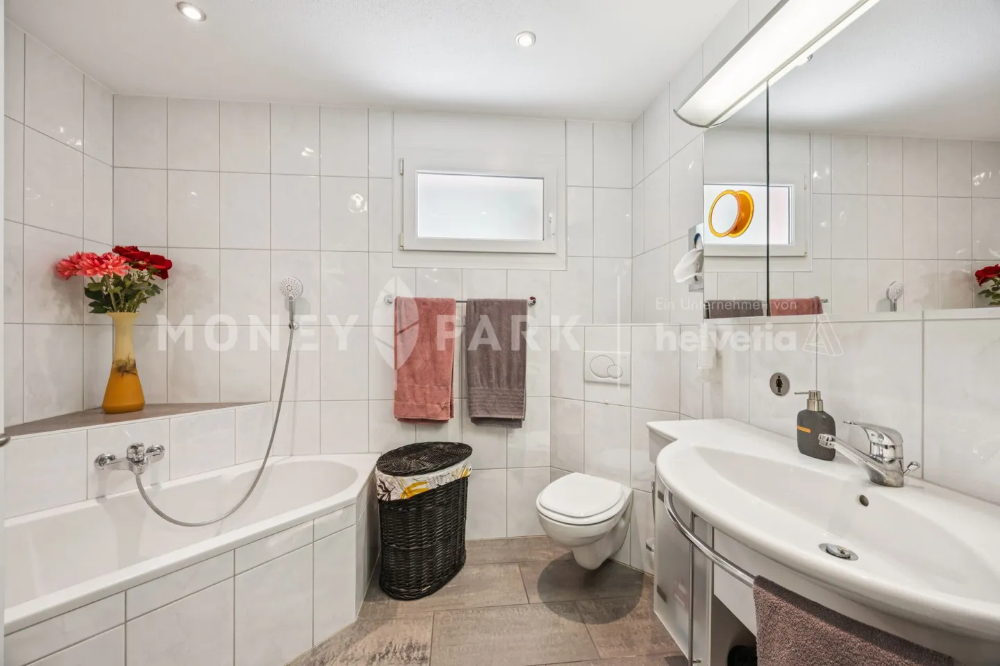 Appartamento attico di 5,5 stanze con jacuzzi e vista panoramica - Foto 5 di 13