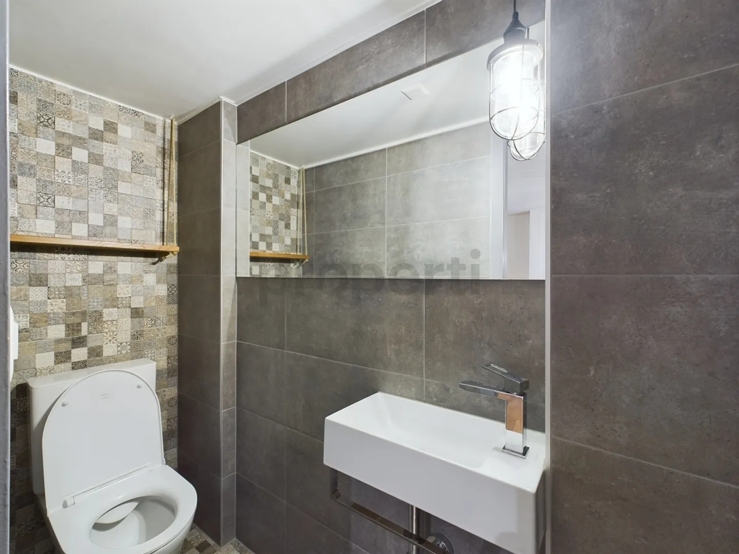 Charming Triplex in the Old Town of La Neuveville - Photo 7 of 12