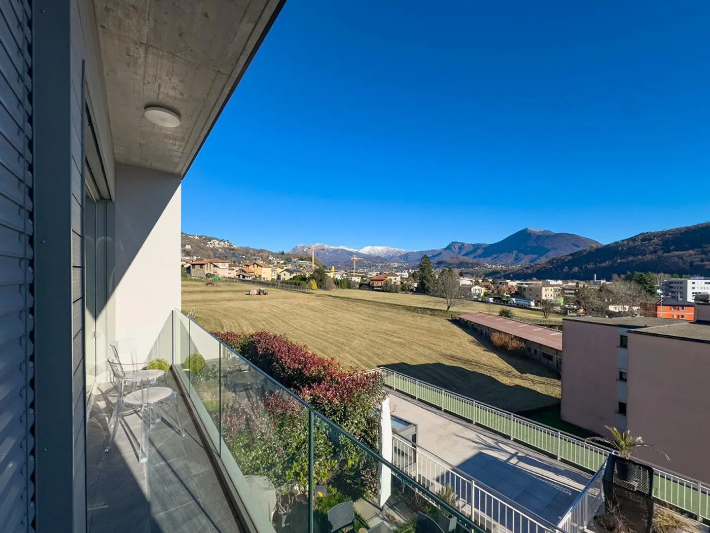 Moderna casa contigua con giardino ad Agno - Photo 8 sur 12