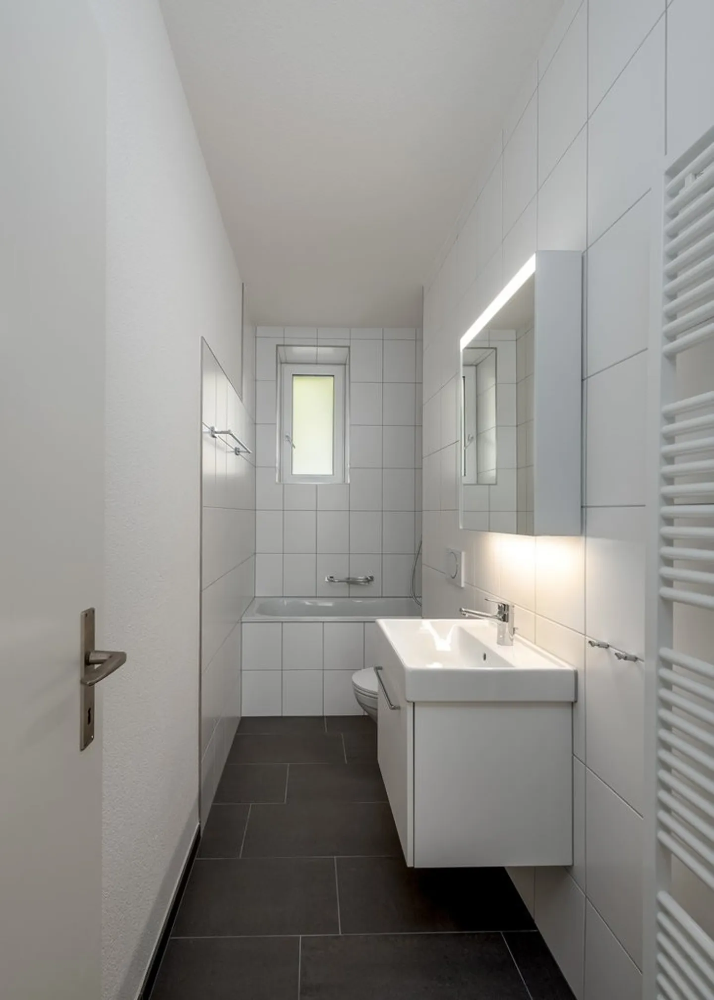 Appartement rénové à Wipkingen - Photo 3 sur 9