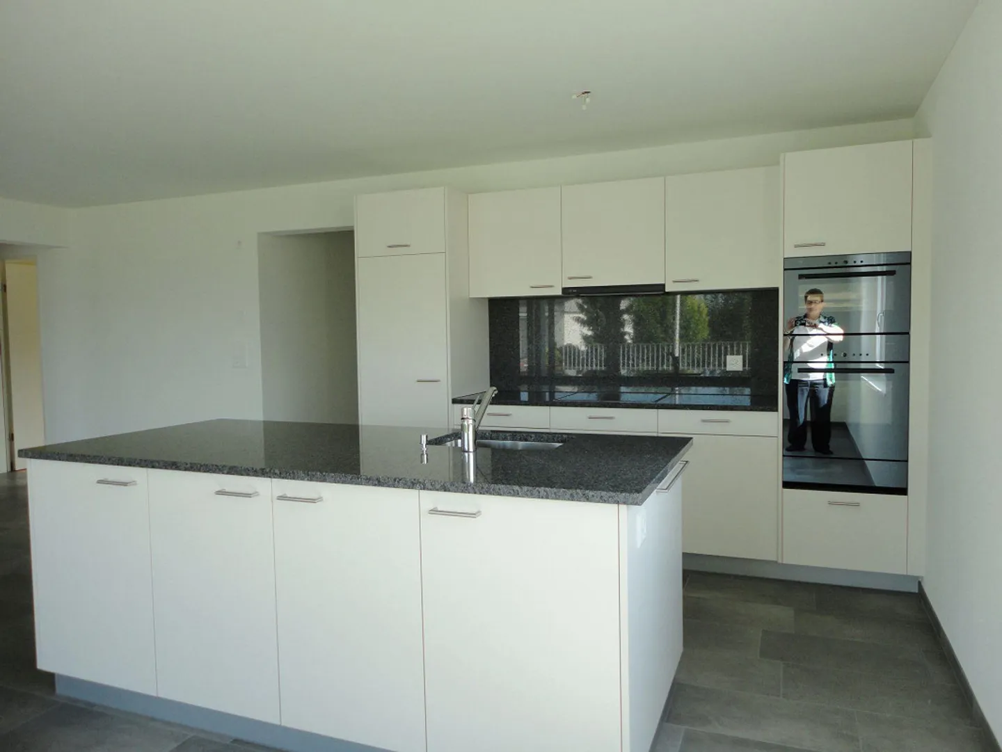 4.5-room apartment with garden seating area - Photo 1 of 8