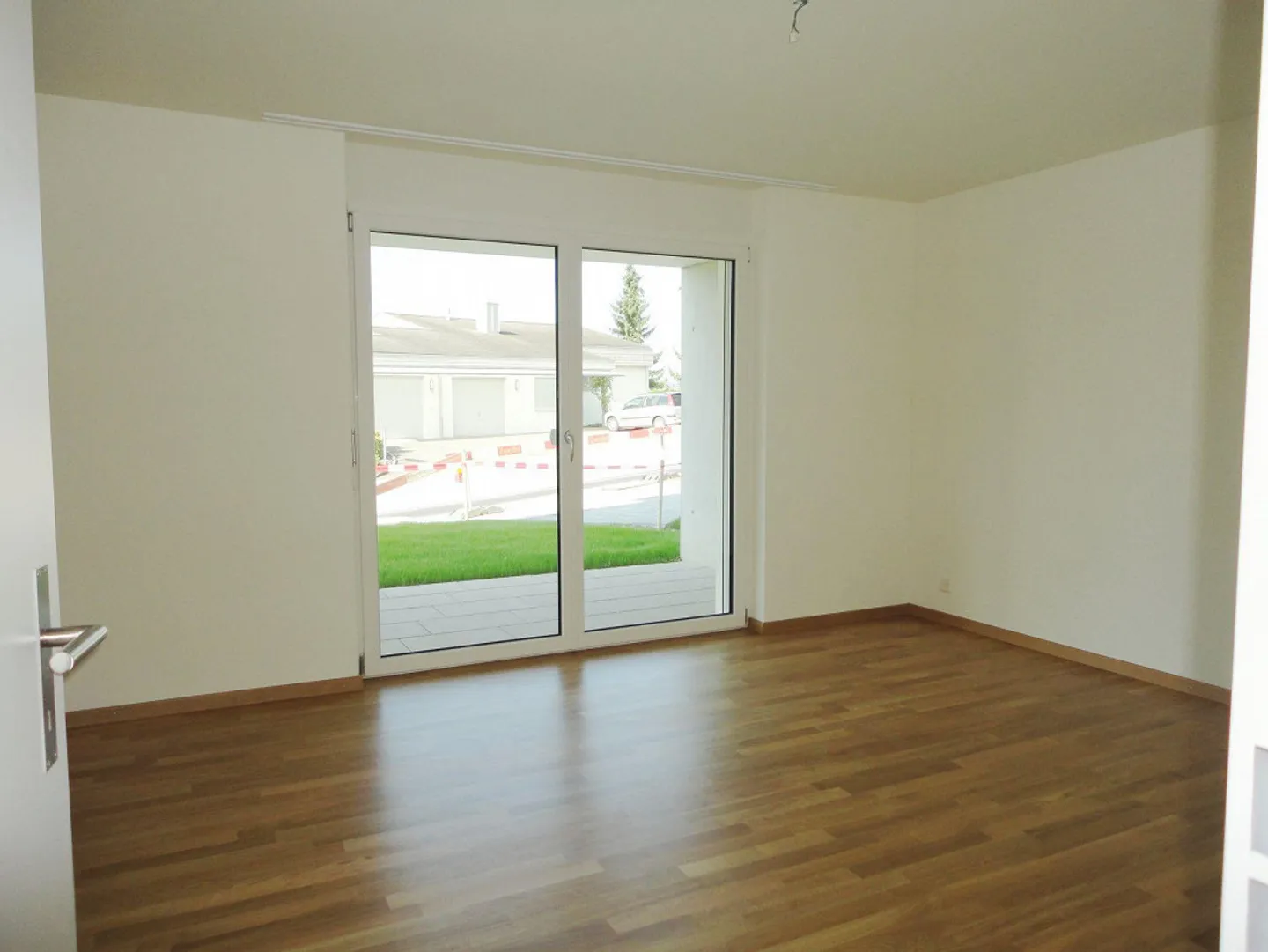 4.5-room apartment with garden seating area - Photo 4 of 8